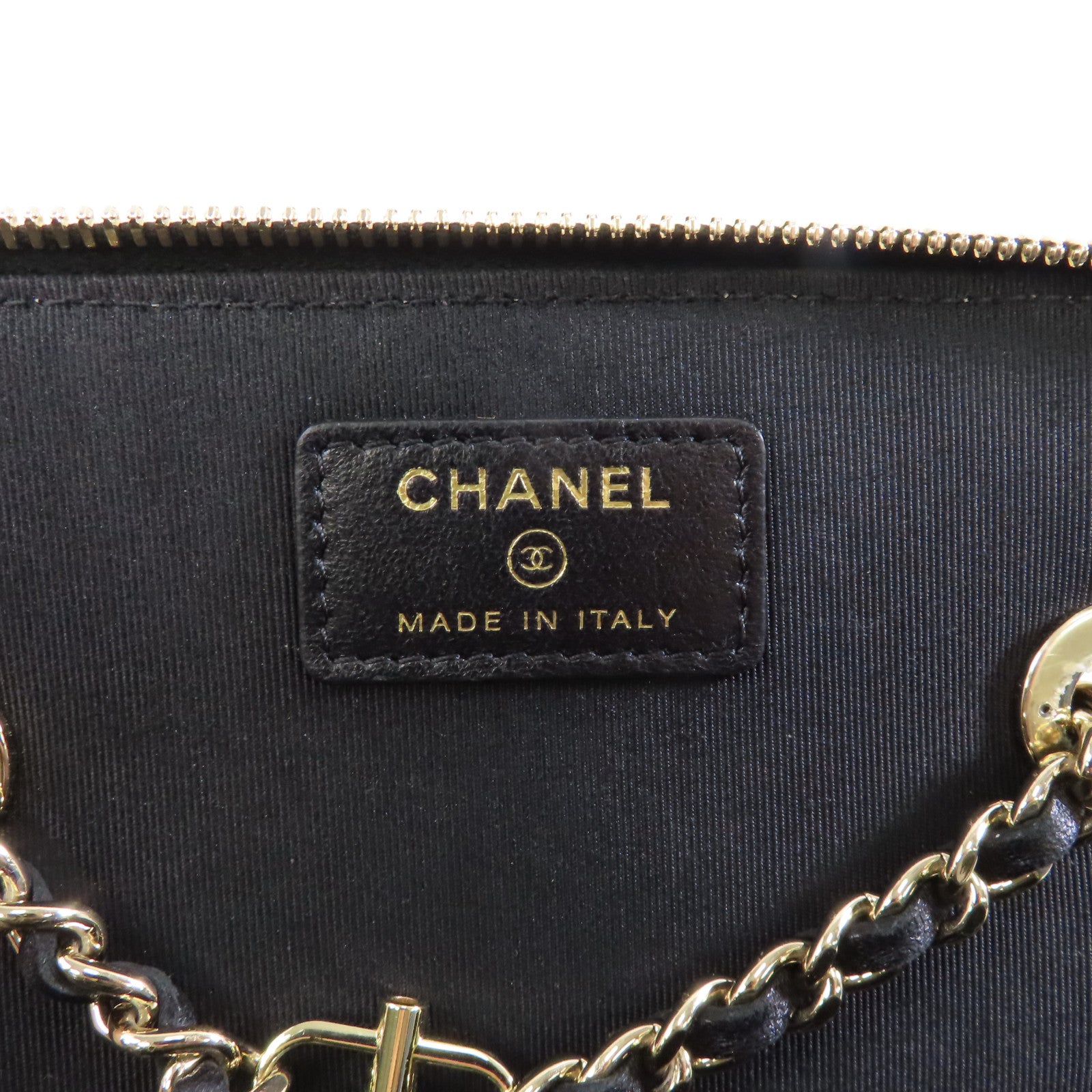CHANEL 菱格羊皮皮革Vanity Bag金扣鏈帶肩背袋黑色