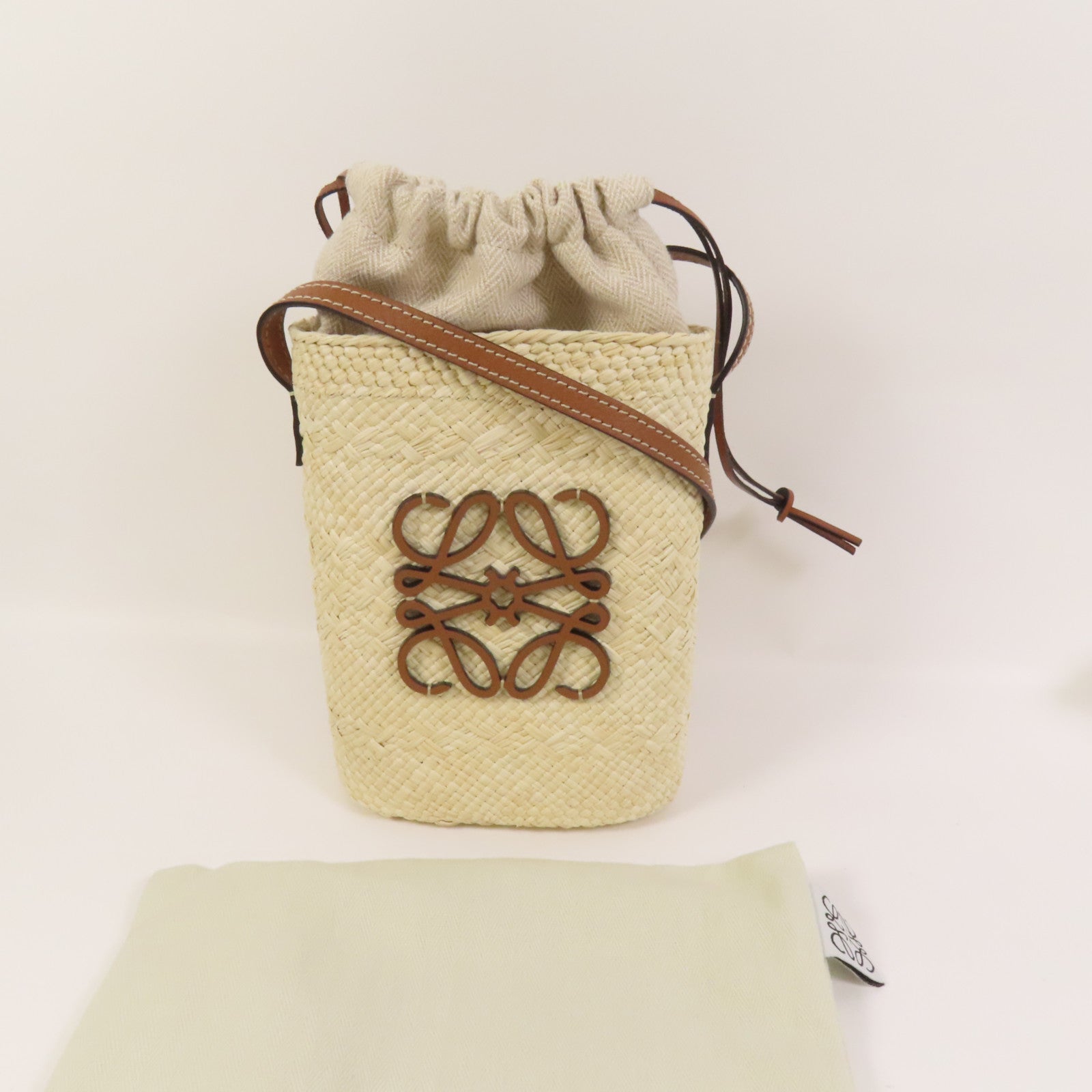 LOEWE 【激減優惠】Iraca Palm Square Pocket肩背袋