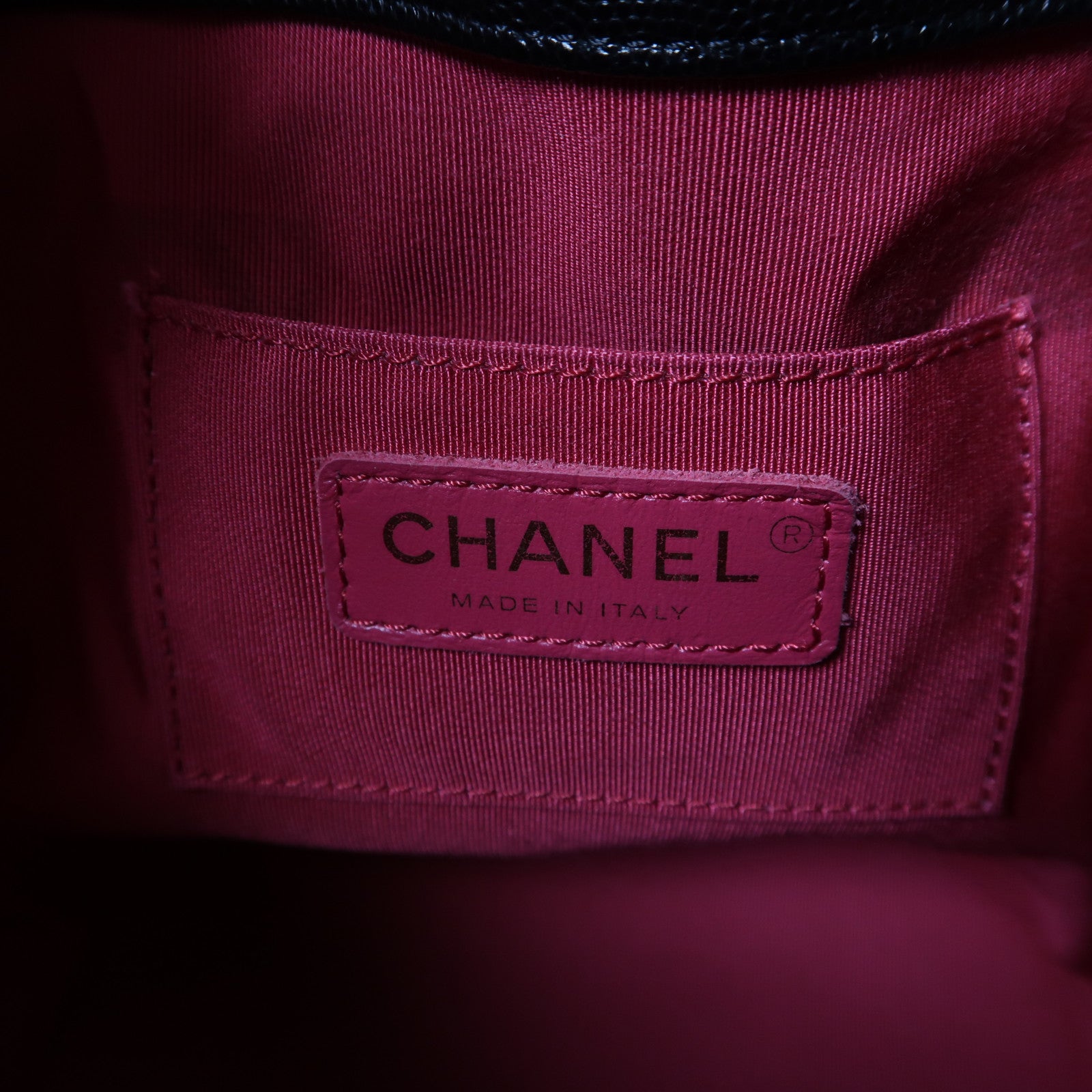 CHANEL 牛皮皮革Bucket Bag金扣手挽肩背兩用袋黑色