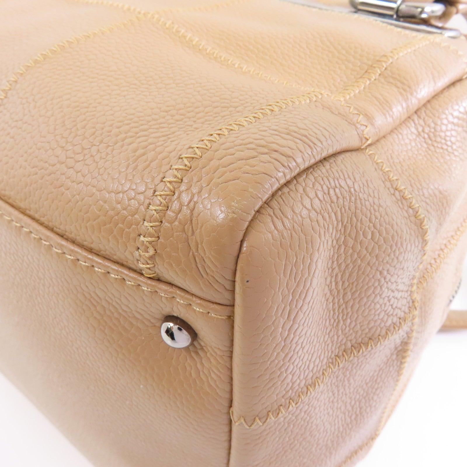 CHANEL 【激減優惠】牛皮皮革Lax Bowler Bag銀扣手挽袋卡其色