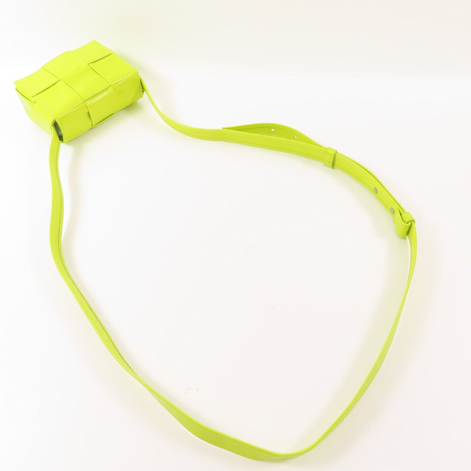 BOTTEGA VENETA 牛皮皮革Cassette Bag肩背袋