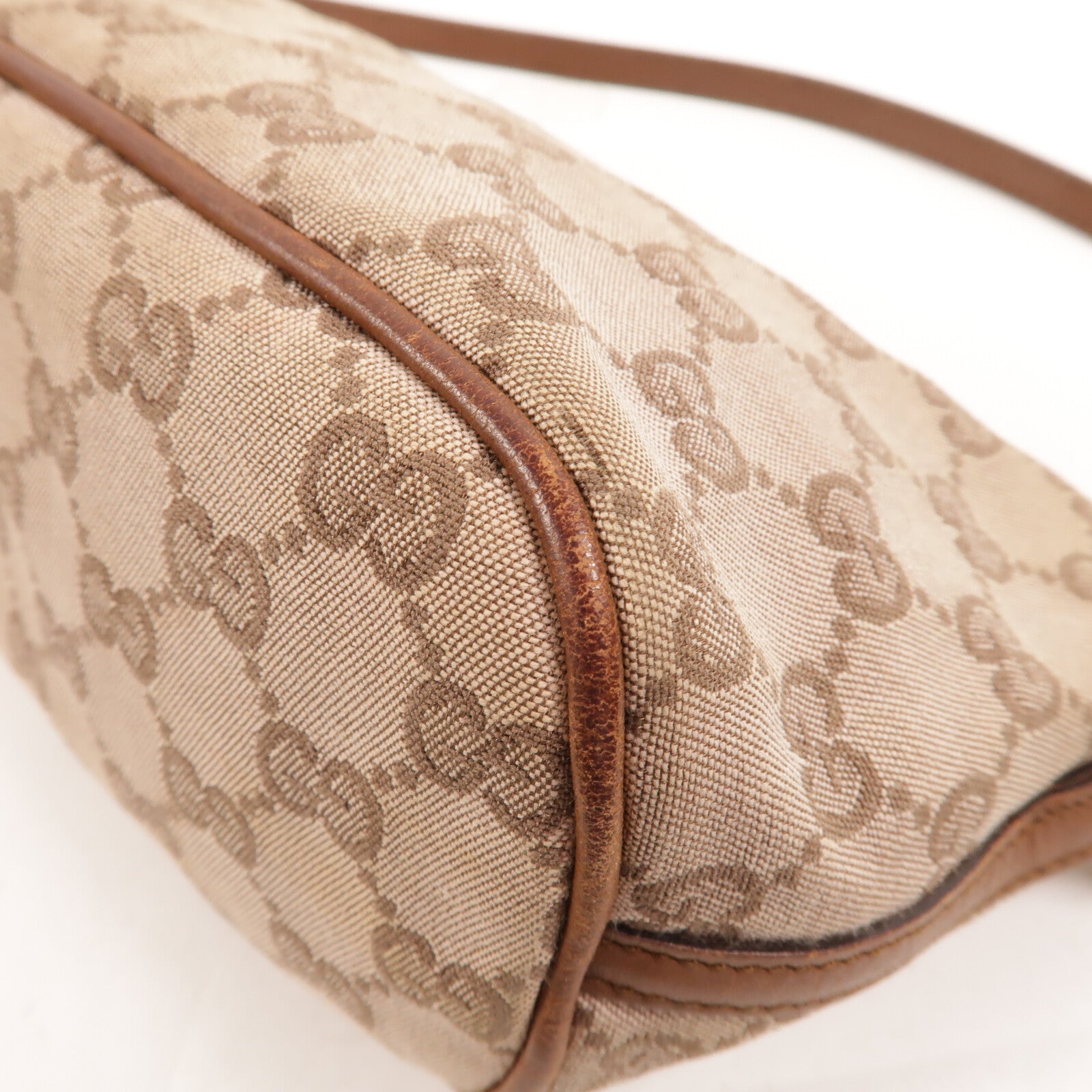 GUCCI 帆布Boat Pochette Bag手挽袋