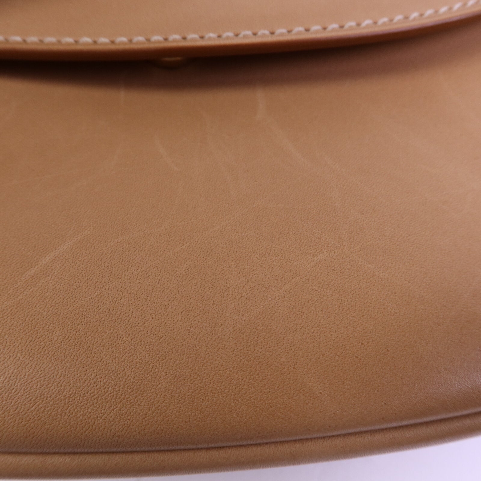 YVES SAINT LAURENT 牛皮皮革Kaia Bag金扣肩背袋
