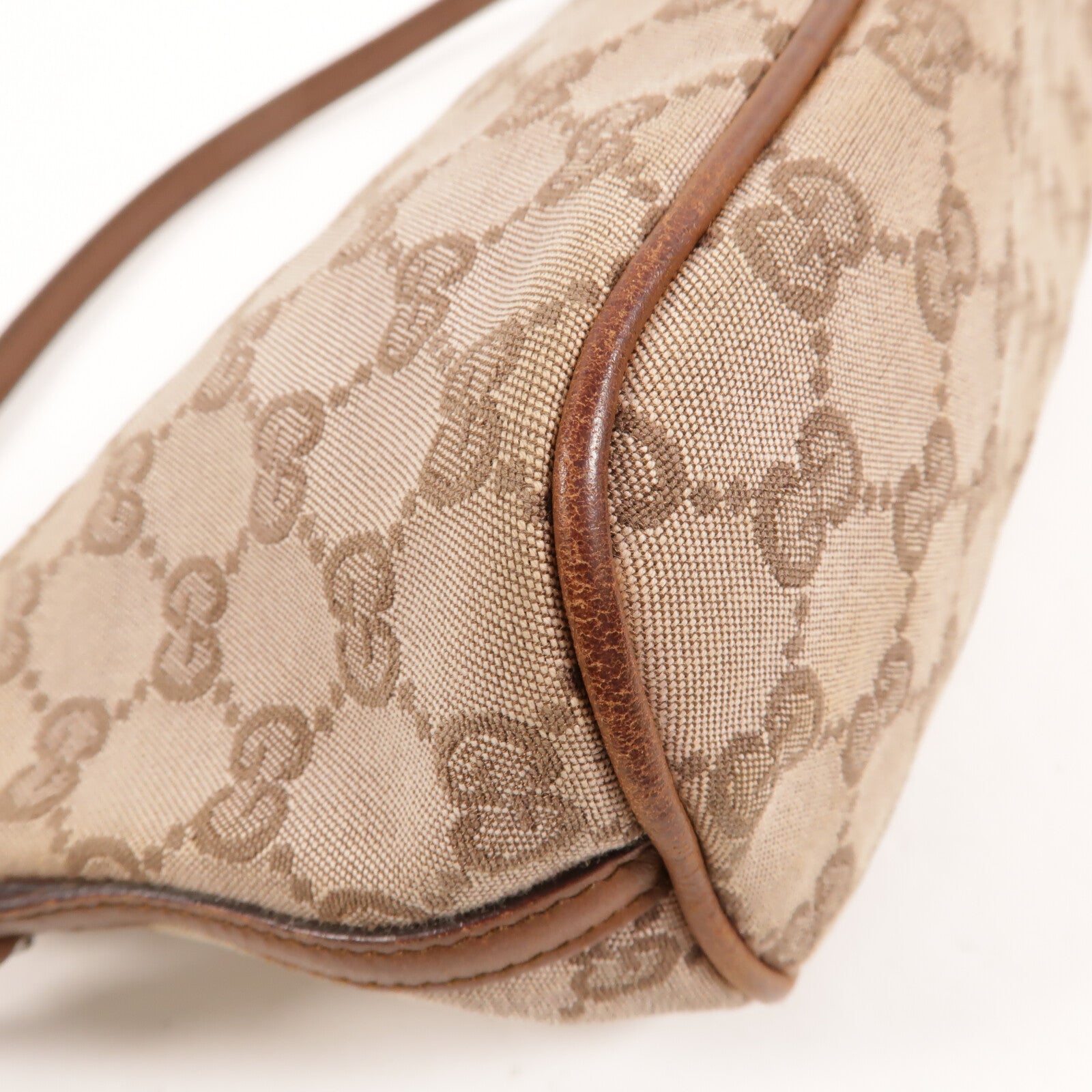 GUCCI 帆布Boat Pochette Bag手挽袋