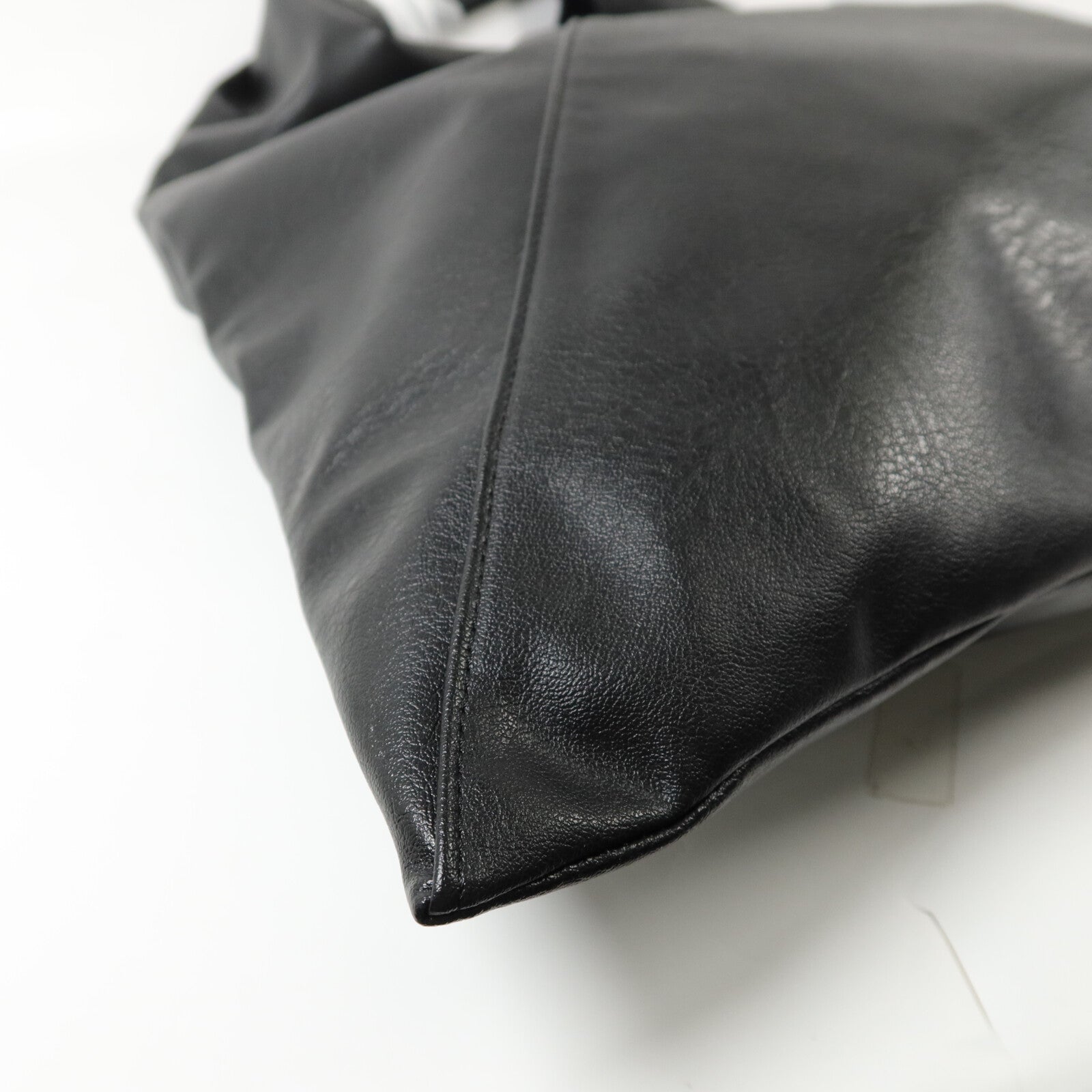 MM6 牛皮皮革Classic Japanese bag M肩背袋