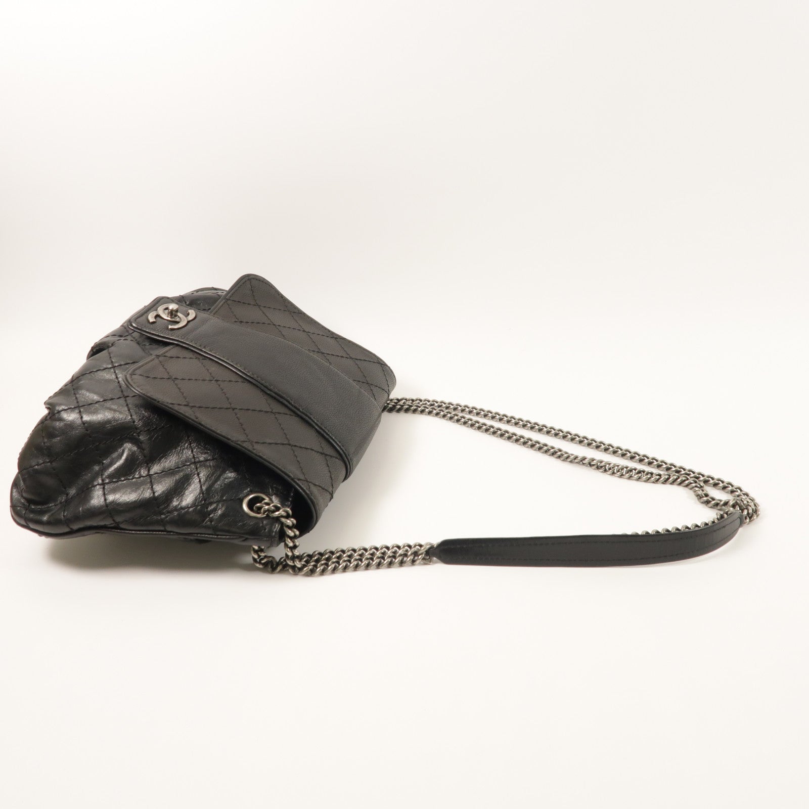 CHANEL 牛皮皮革Chain Shoulder銀扣鏈帶肩背袋