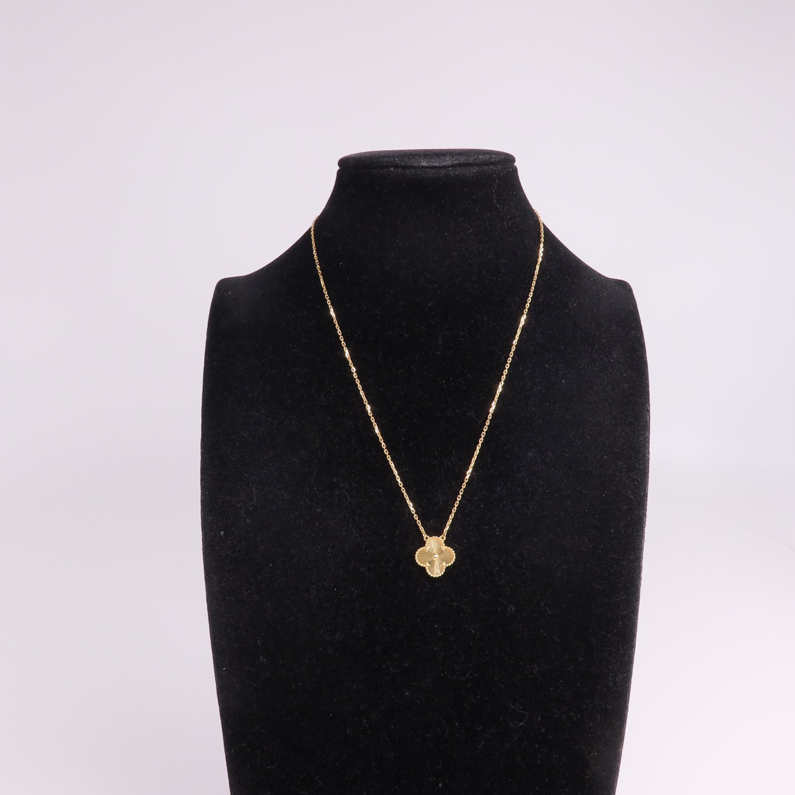Van Cleef & Arpels 18K黃金Vintage Alhambra Pandent項鍊