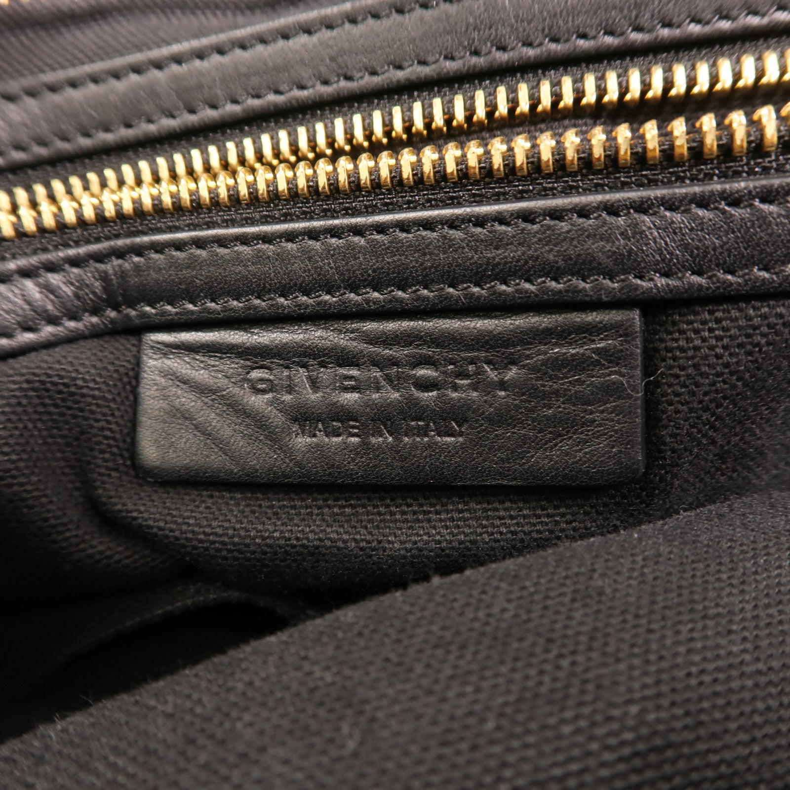 GIVENCHY 牛皮皮革Pandora金扣手挽肩背兩用袋