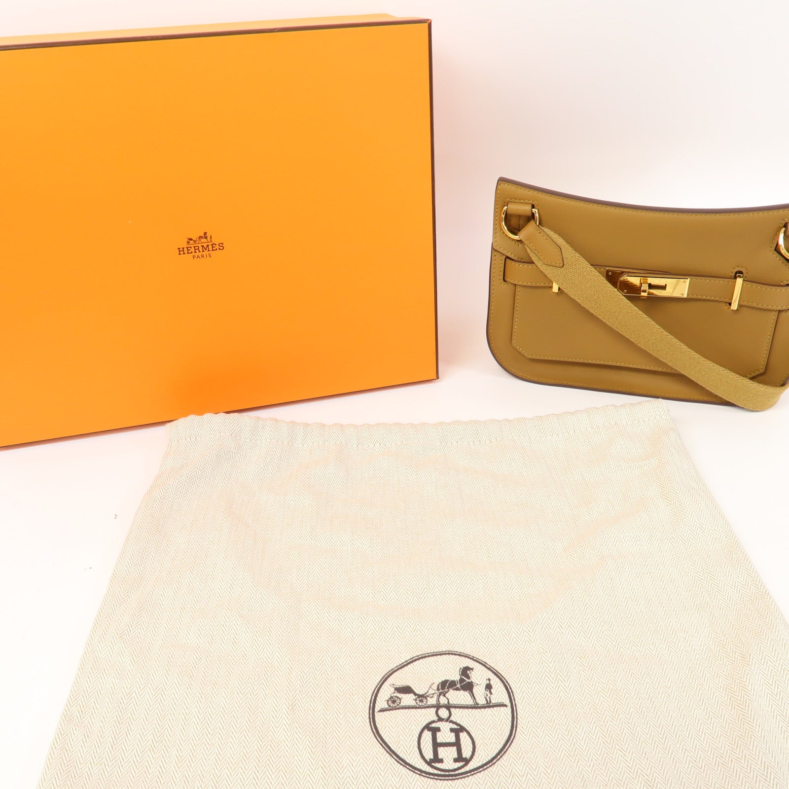 HERMES Swift皮革Mini Jypsiere金扣肩背袋芝麻色