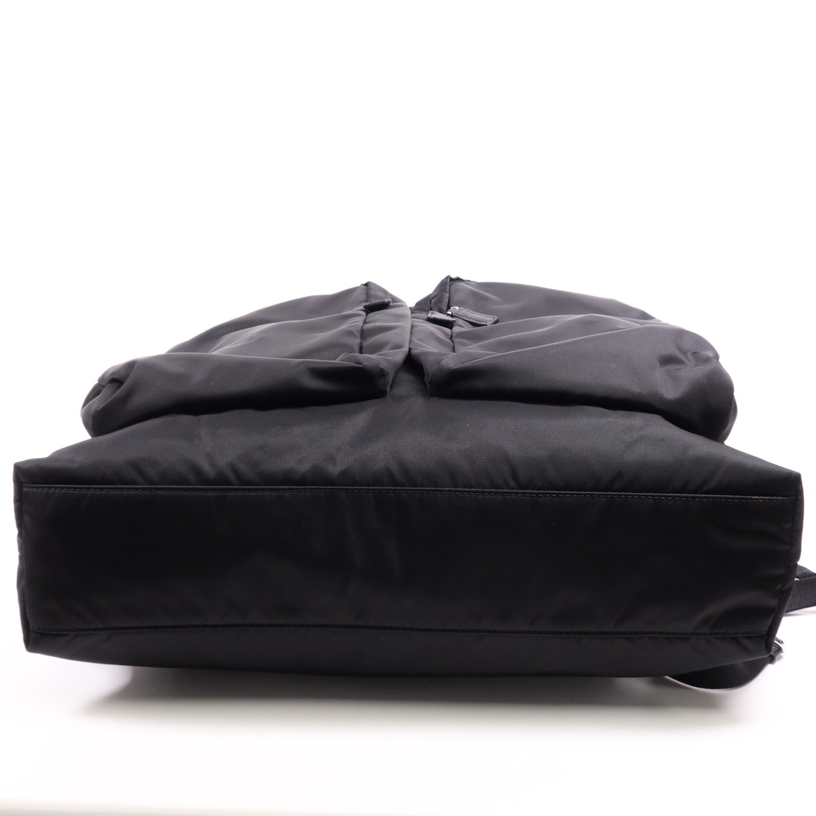 PRADA 尼龍Backpack銀扣背包