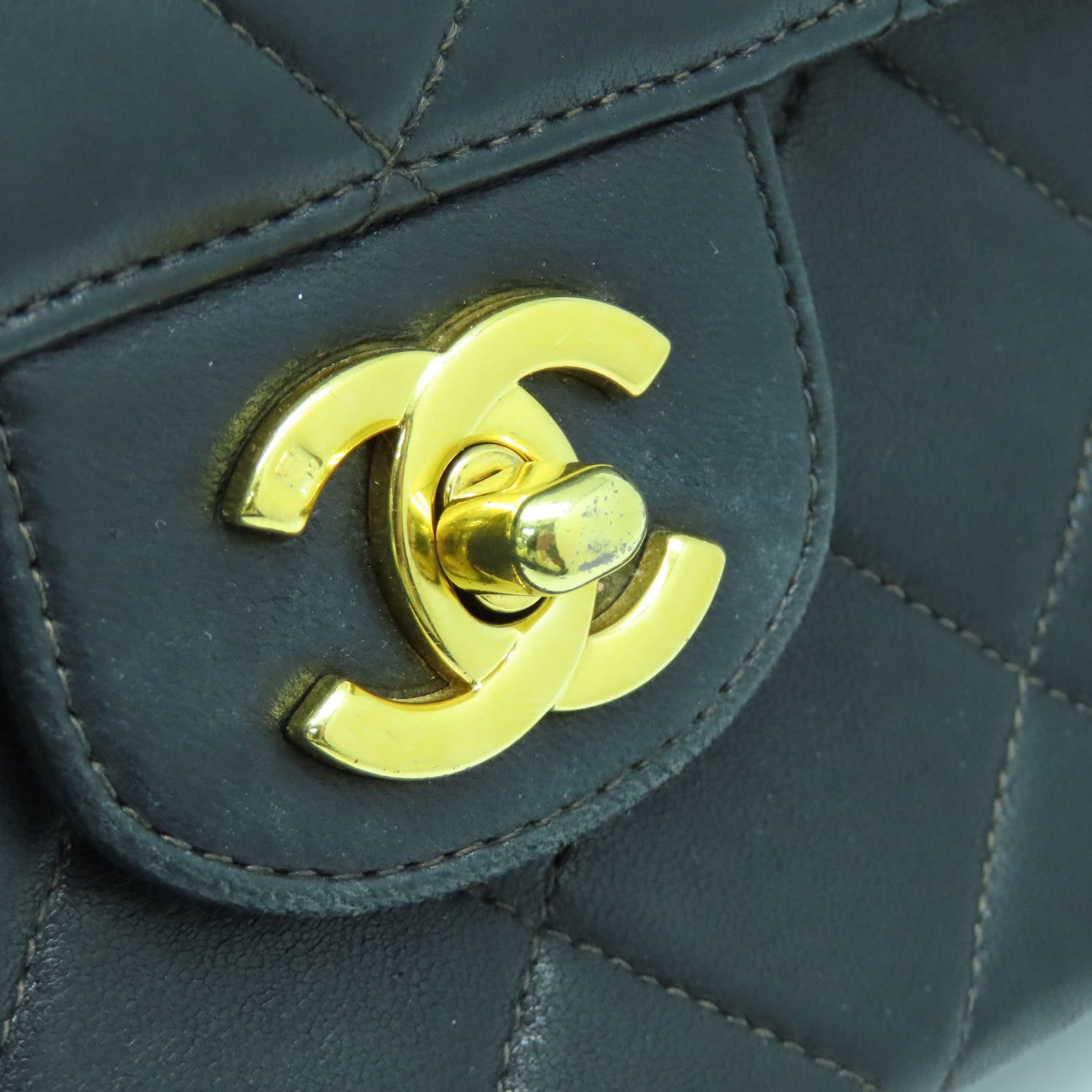CHANEL 菱格羊皮皮革Chain Shoulder Bag金扣链带肩背袋黑色