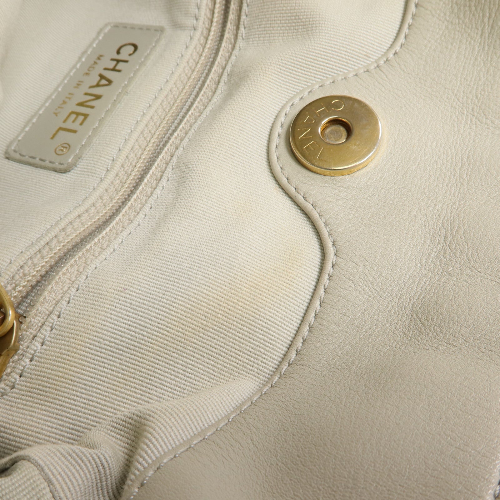 CHANEL 牛皮皮革Chain Shoulder Bag金扣鏈帶肩背袋
