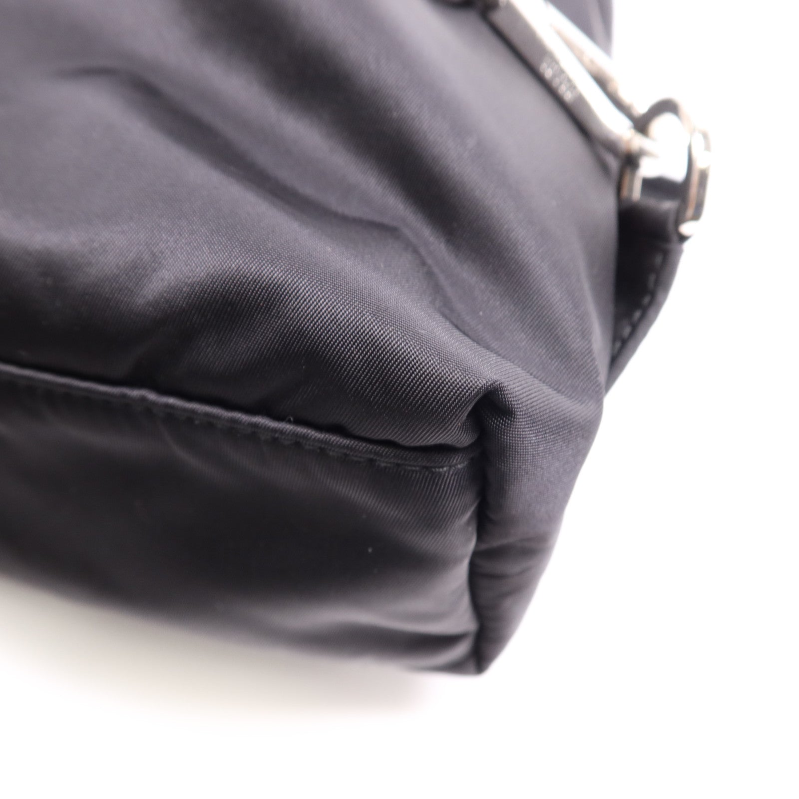 PRADA 尼龍Backpack銀扣背包