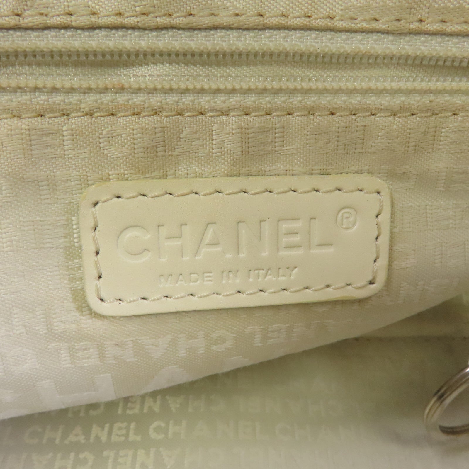 CHANEL 【激減優惠】牛皮皮革Lax Bowler Bag銀扣手挽袋卡其色