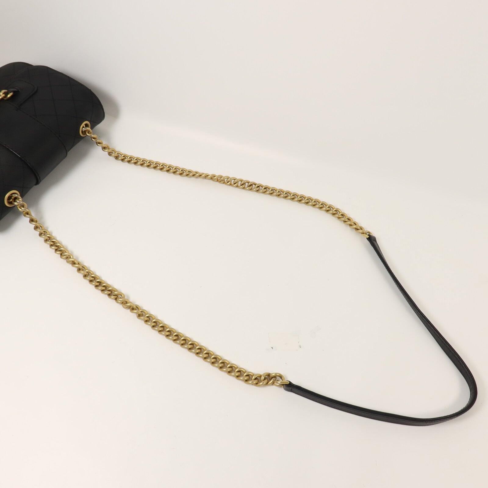 CHANEL 牛皮皮革Front Chain Flap Bag鏈帶肩背袋