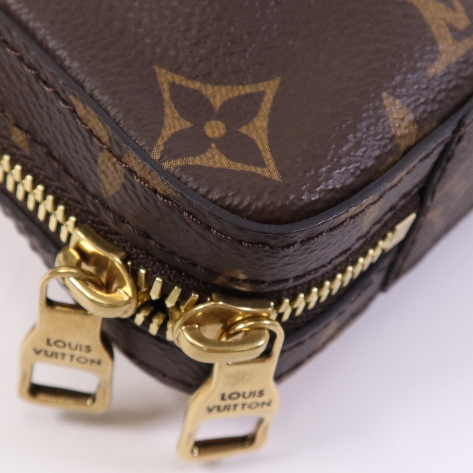 LOUIS VUITTON Monogram Soft Trunk Messenger PM金扣肩背袋