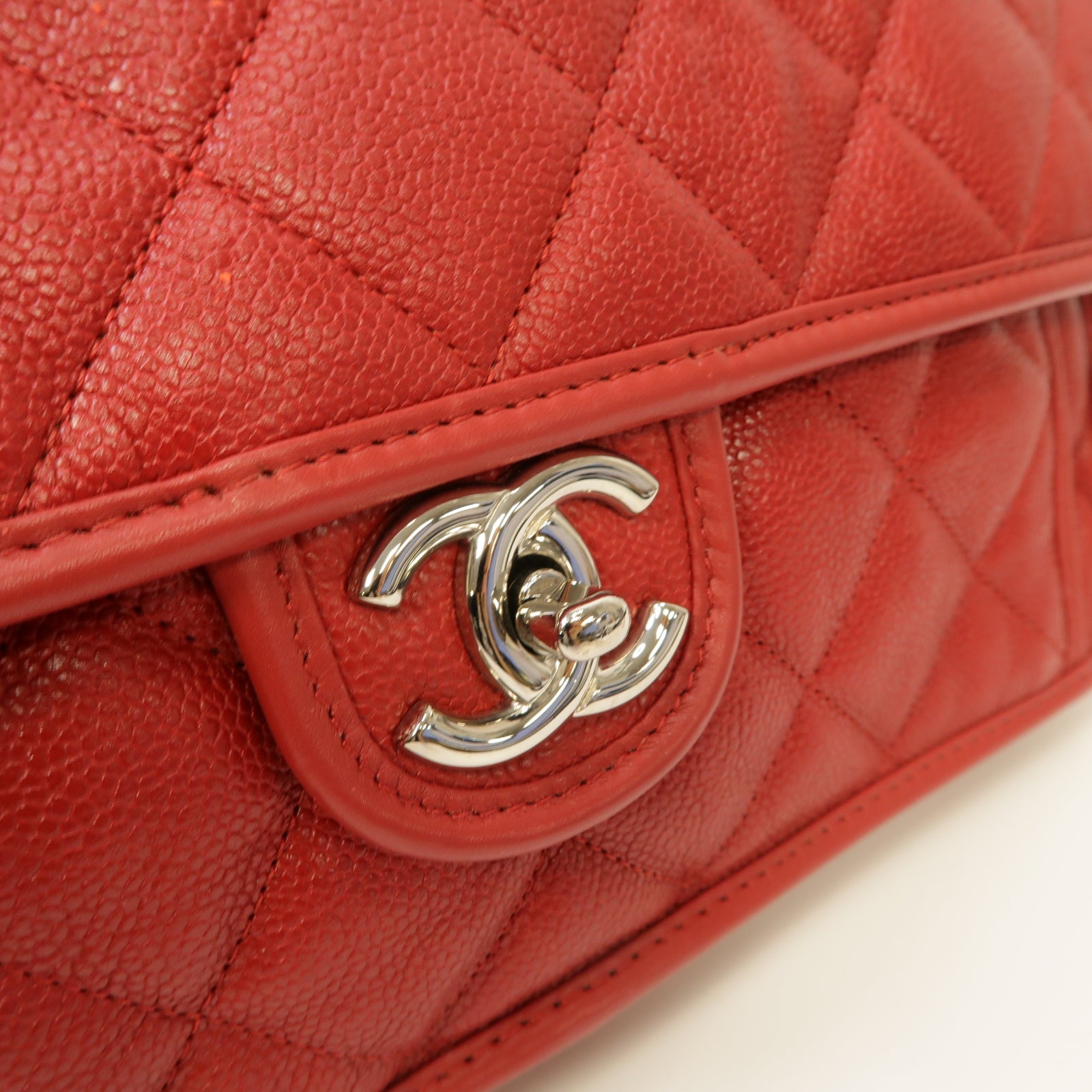 CHANEL 【激減優惠】菱格Caviar皮革Chain Shoulder銀扣鏈帶肩背袋紅色