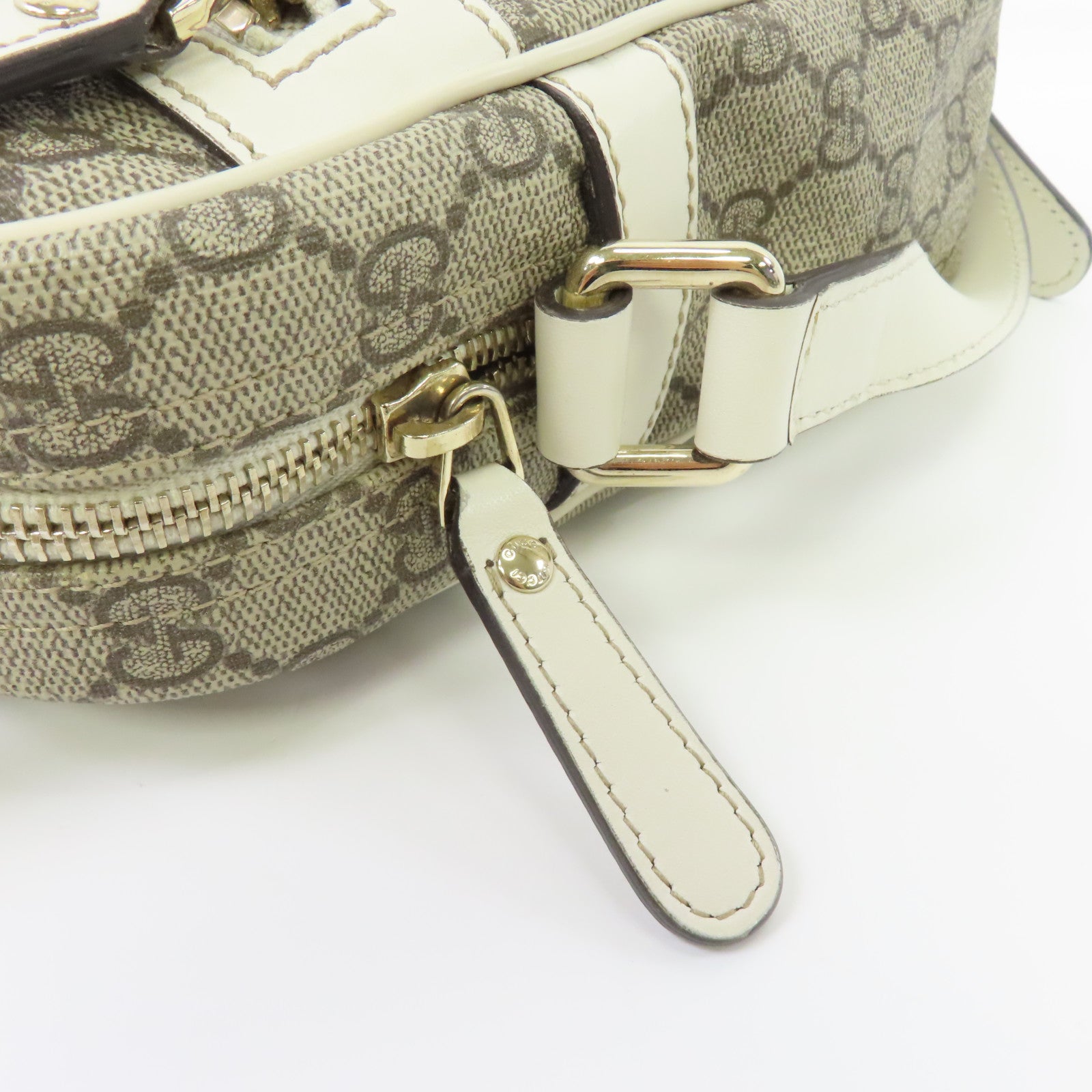 GUCCI 【激減優惠】塗層帆布Shoulder Bag金扣肩背袋白色