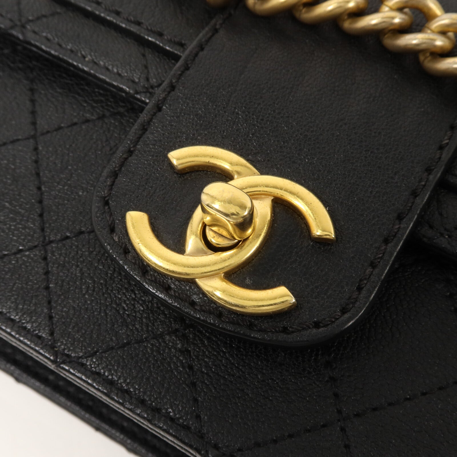 CHANEL 牛皮皮革Front Chain Flap Bag鏈帶肩背袋