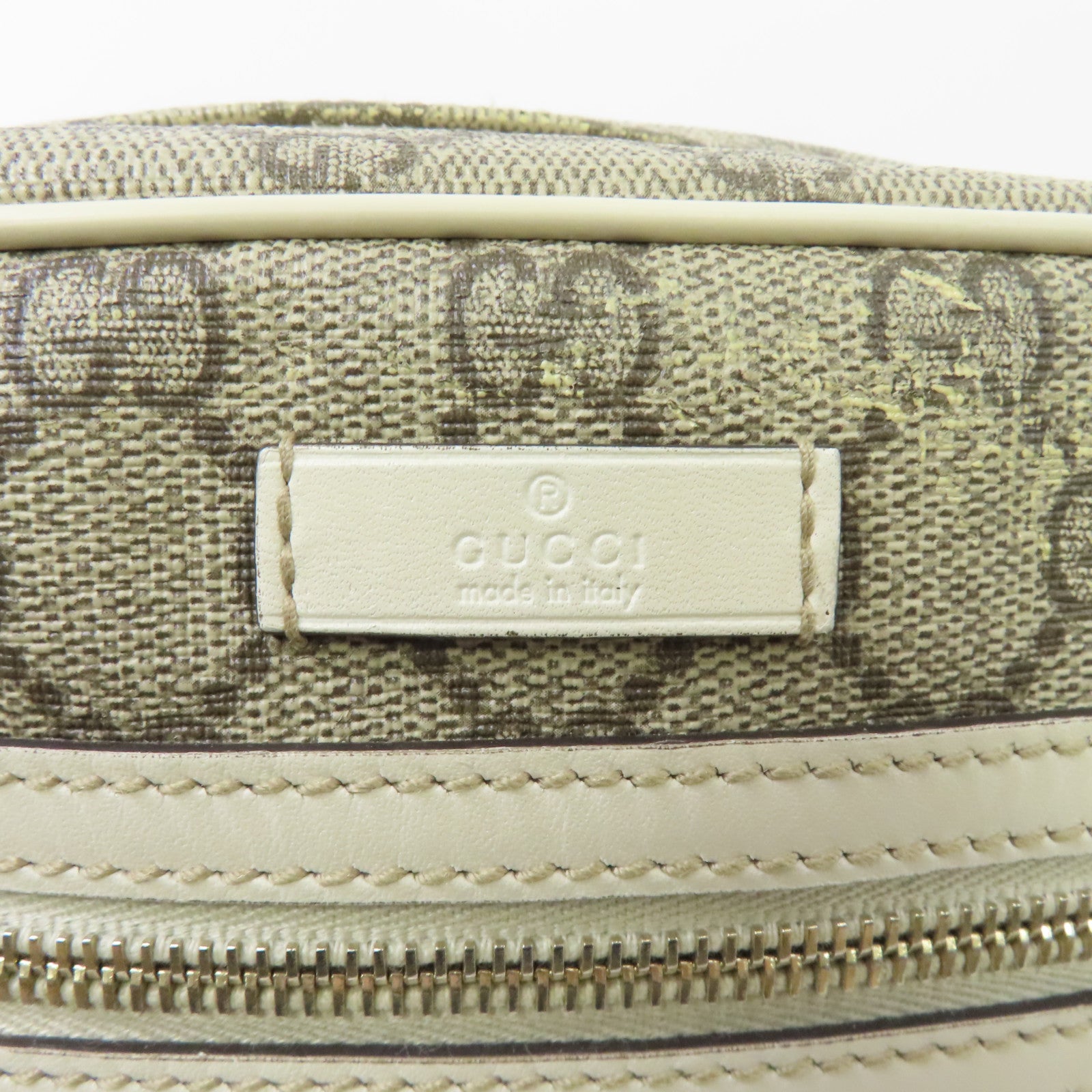 GUCCI 【激減優惠】塗層帆布Shoulder Bag金扣肩背袋白色