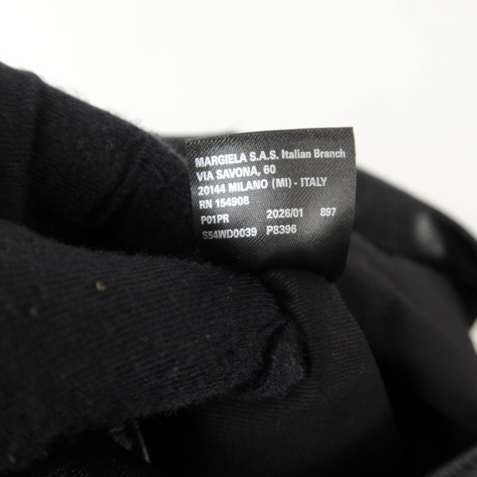 MM6 牛皮皮革Classic Japanese bag M肩背袋