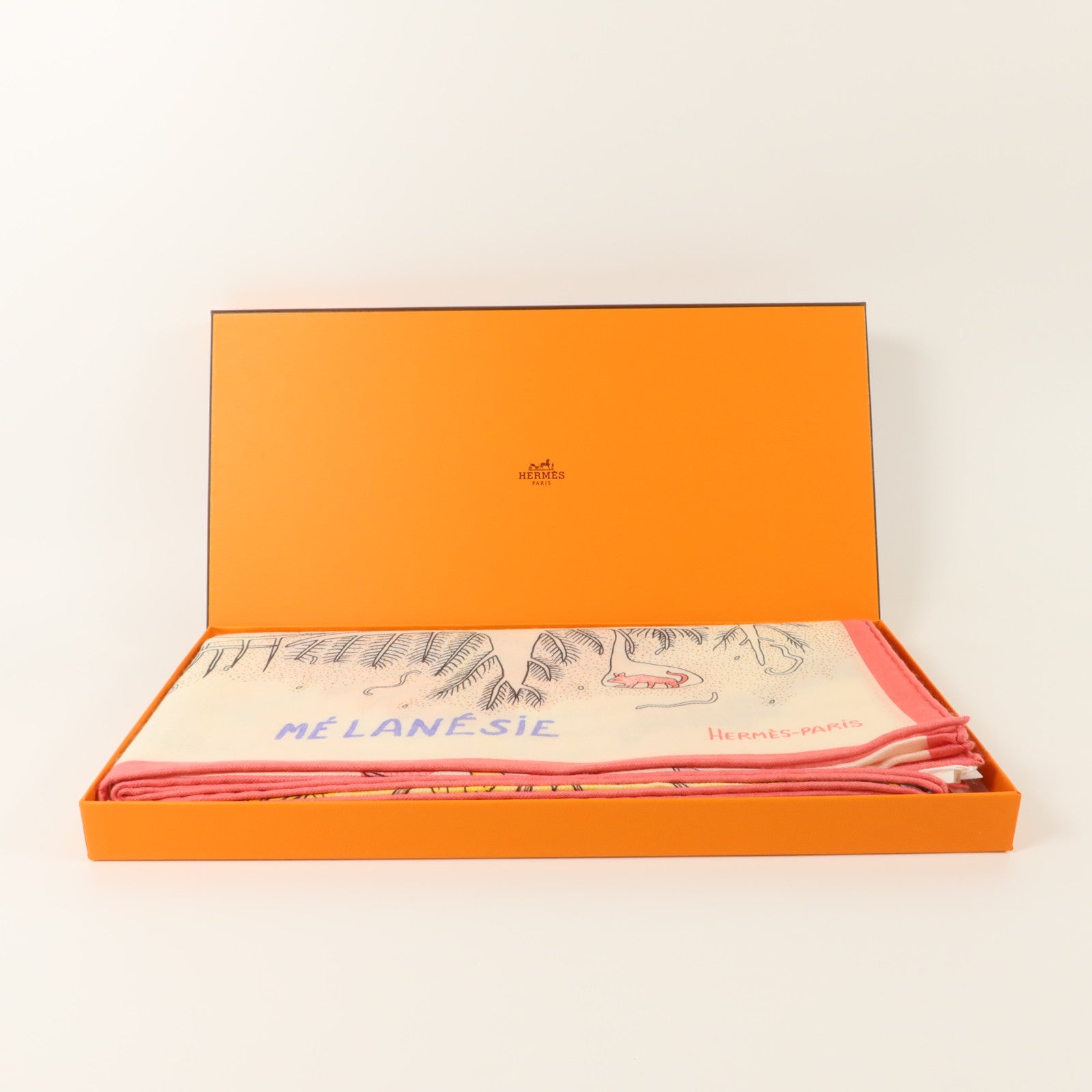 HERMES 羊絨/絲質Scarf 140X140絲巾