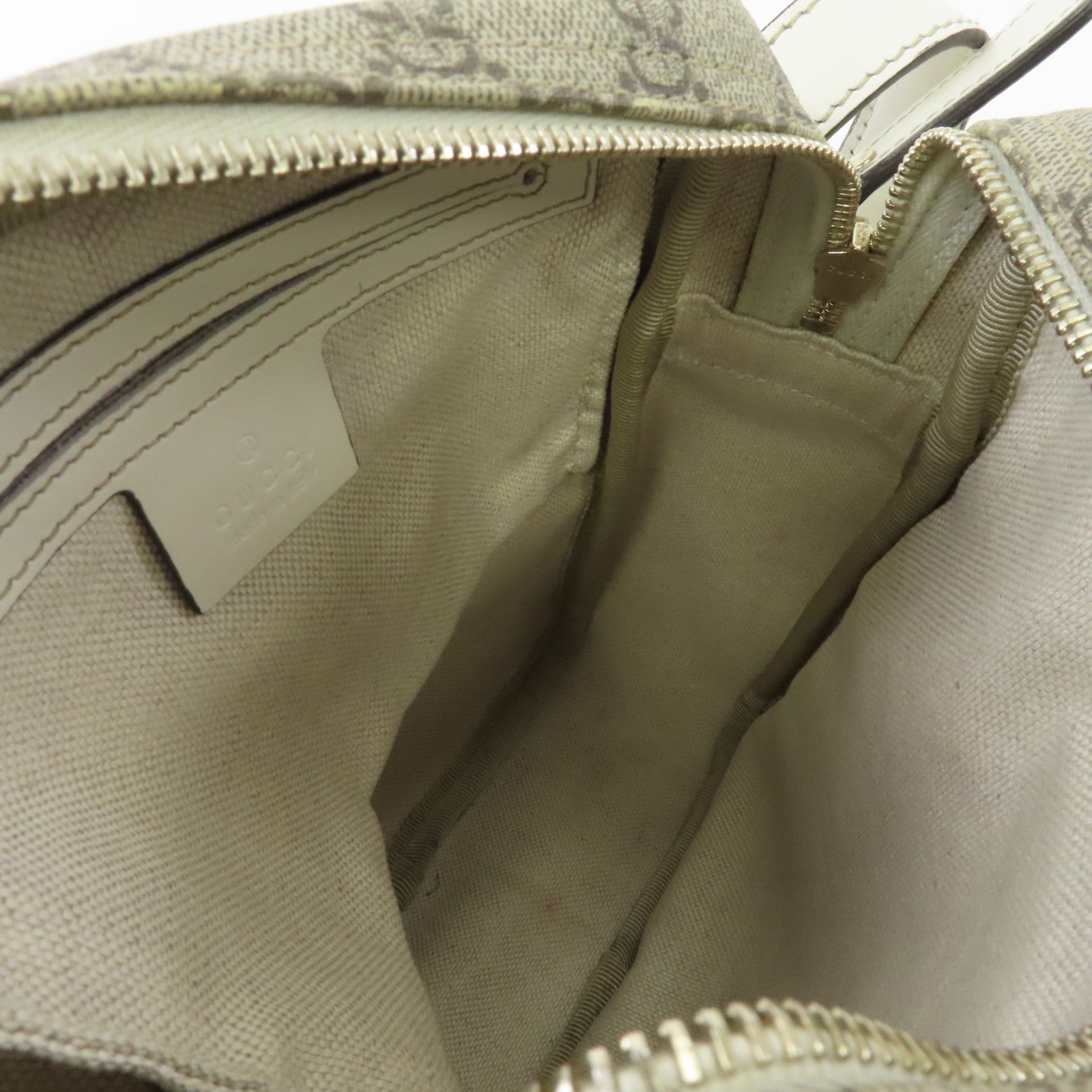 GUCCI 【激減優惠】塗層帆布Shoulder Bag金扣肩背袋白色