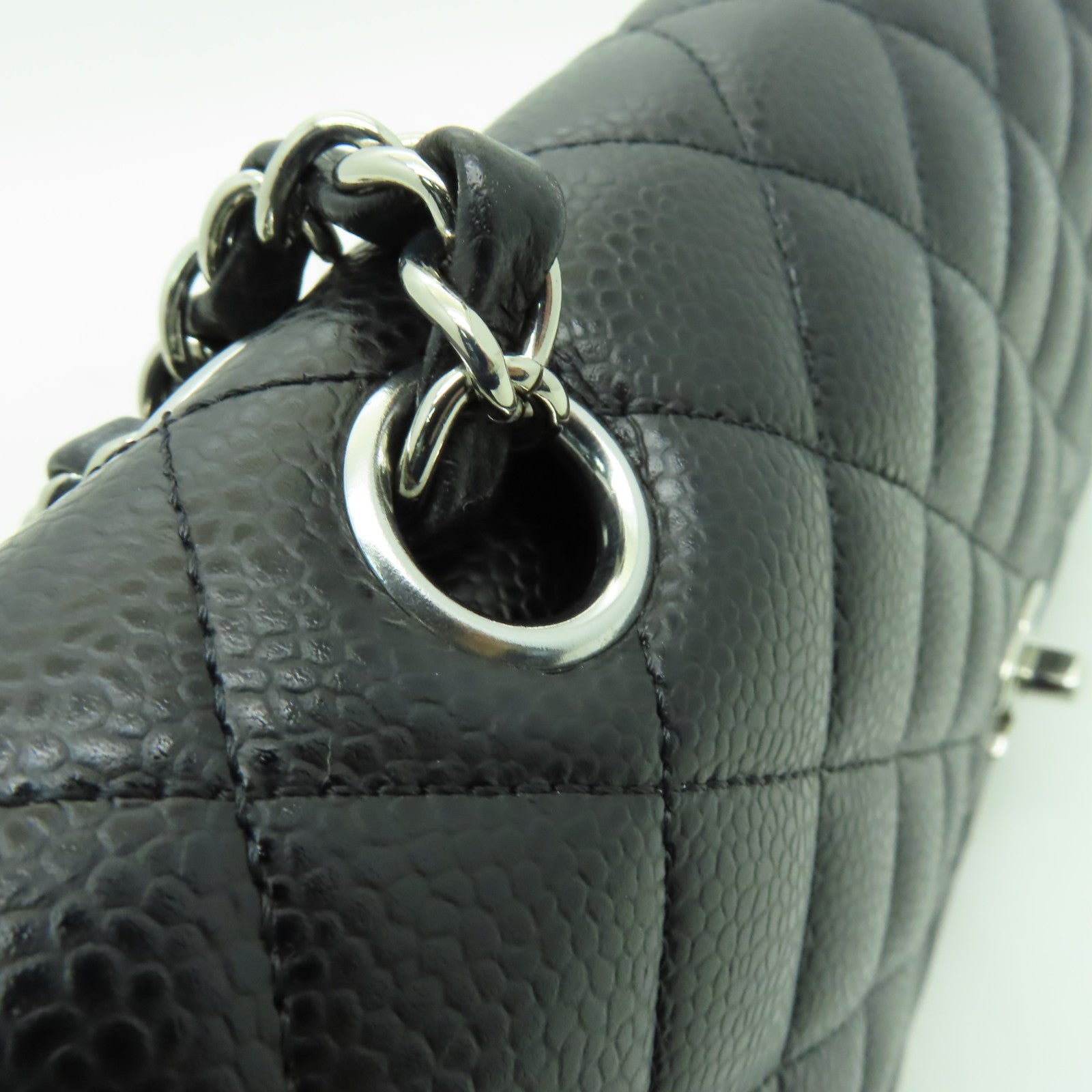 CHANEL 【激減優惠】菱格Caviar皮革Classic Flap 25銀扣鏈帶肩背袋黒色
