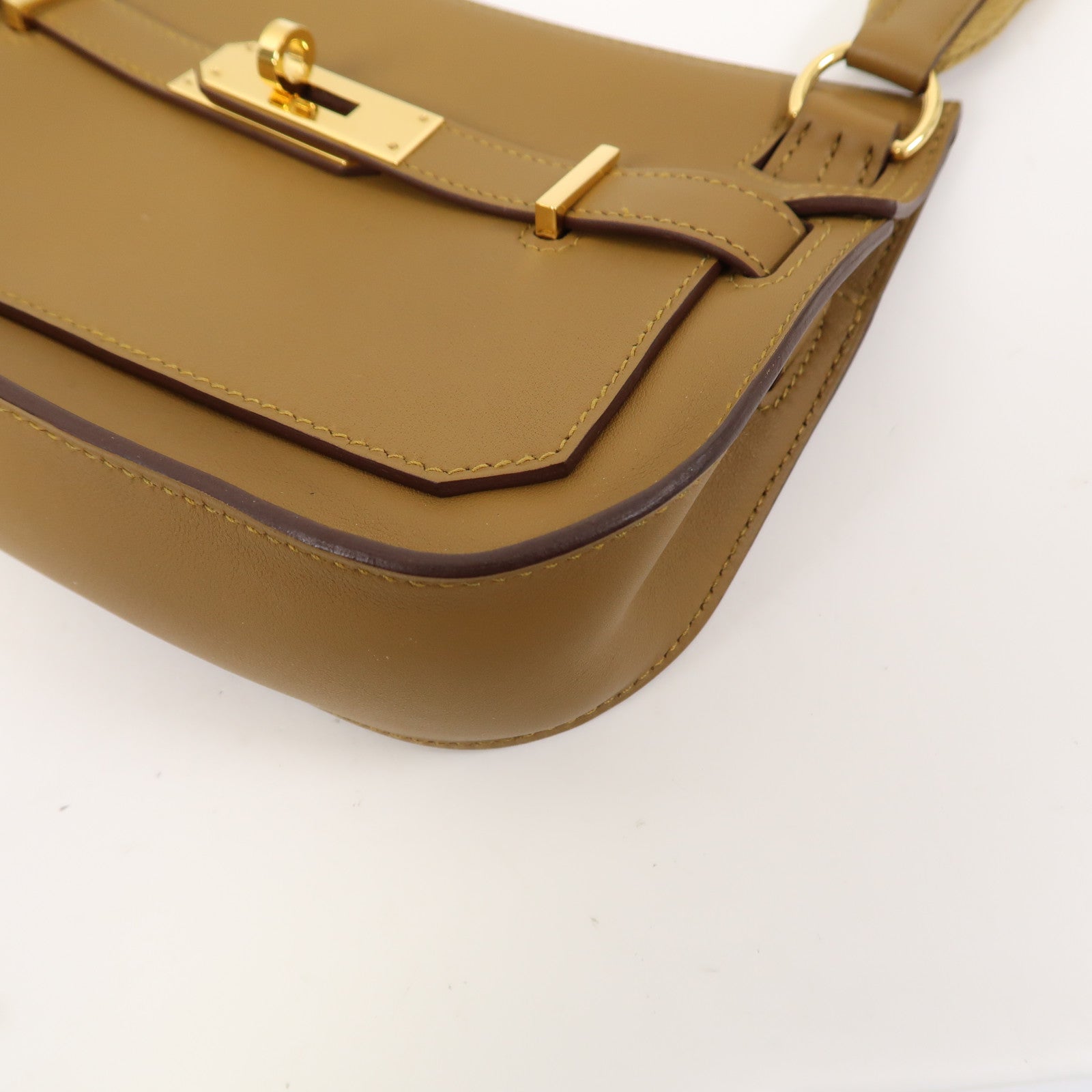 HERMES Swift皮革Mini Jypsiere金扣肩背袋芝麻色