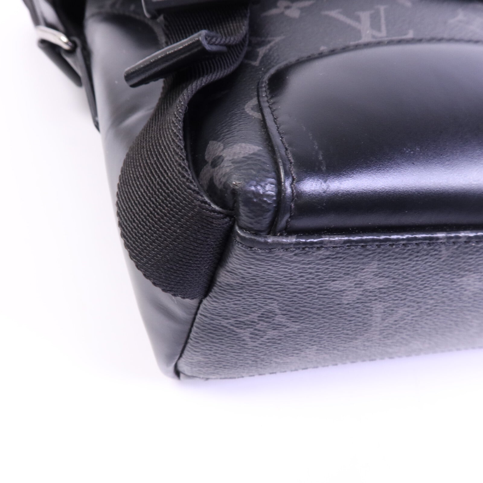 LOUIS VUITTON Monogram Eclipse Messenger PM Voyager銀扣肩背袋