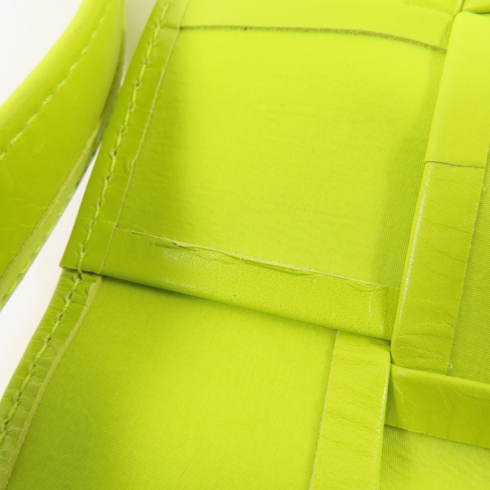 BOTTEGA VENETA 牛皮皮革Cassette Bag肩背袋