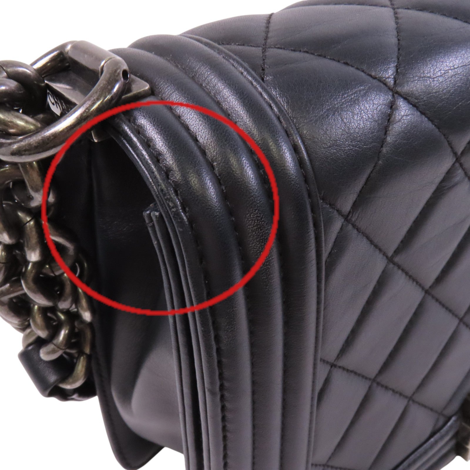 CHANEL 牛皮皮革Boy 28銀扣鏈帶肩背袋