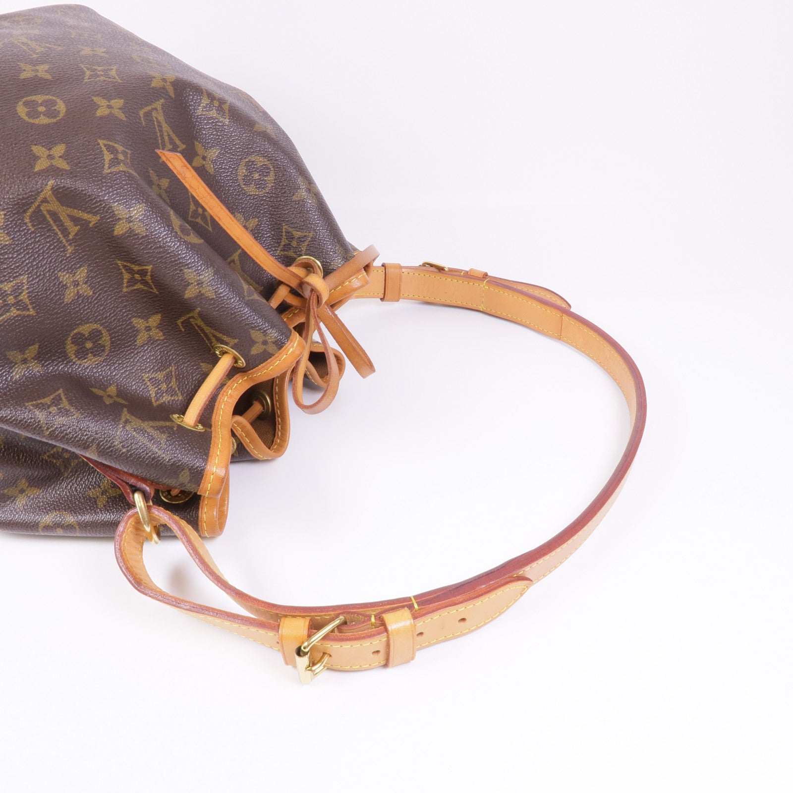 LOUIS VUITTON Monogram Petit Noe金扣肩背袋棕色