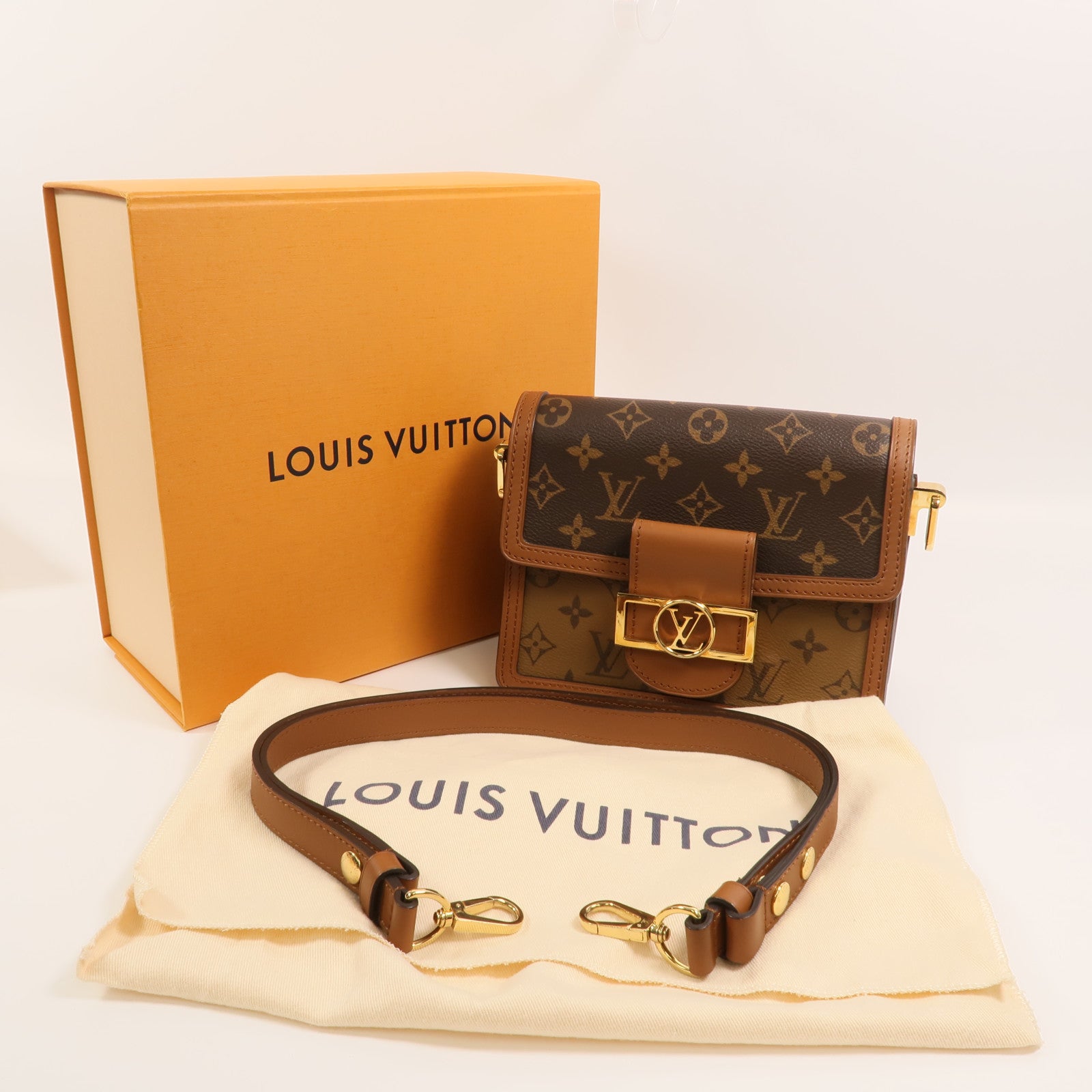LOUIS VUITTON Monogram Reverse Mini Dauphine肩背袋