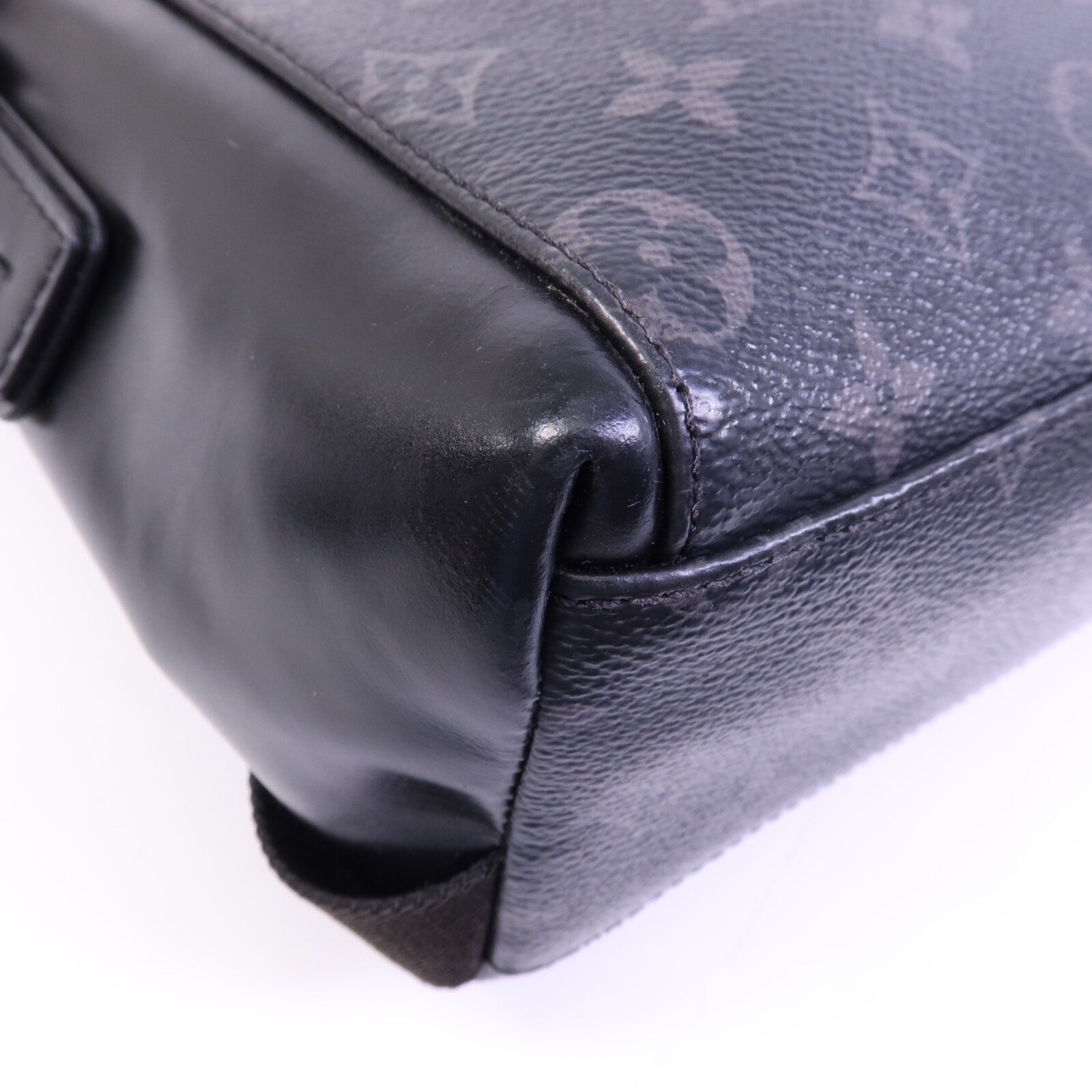 LOUIS VUITTON Monogram Eclipse Messenger PM Voyager銀扣肩背袋