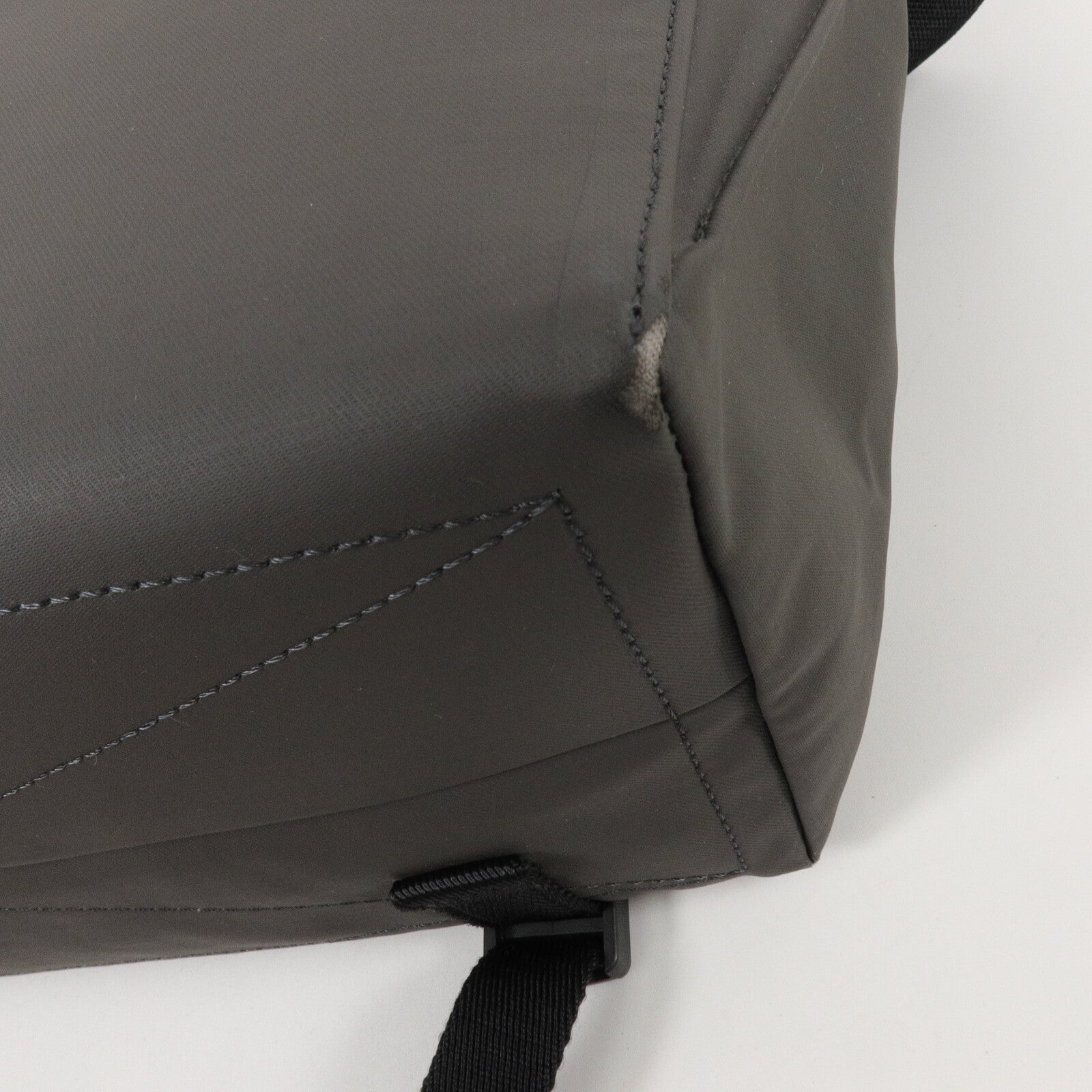 BURBERRY 尼龍Shoulder Bag肩背袋