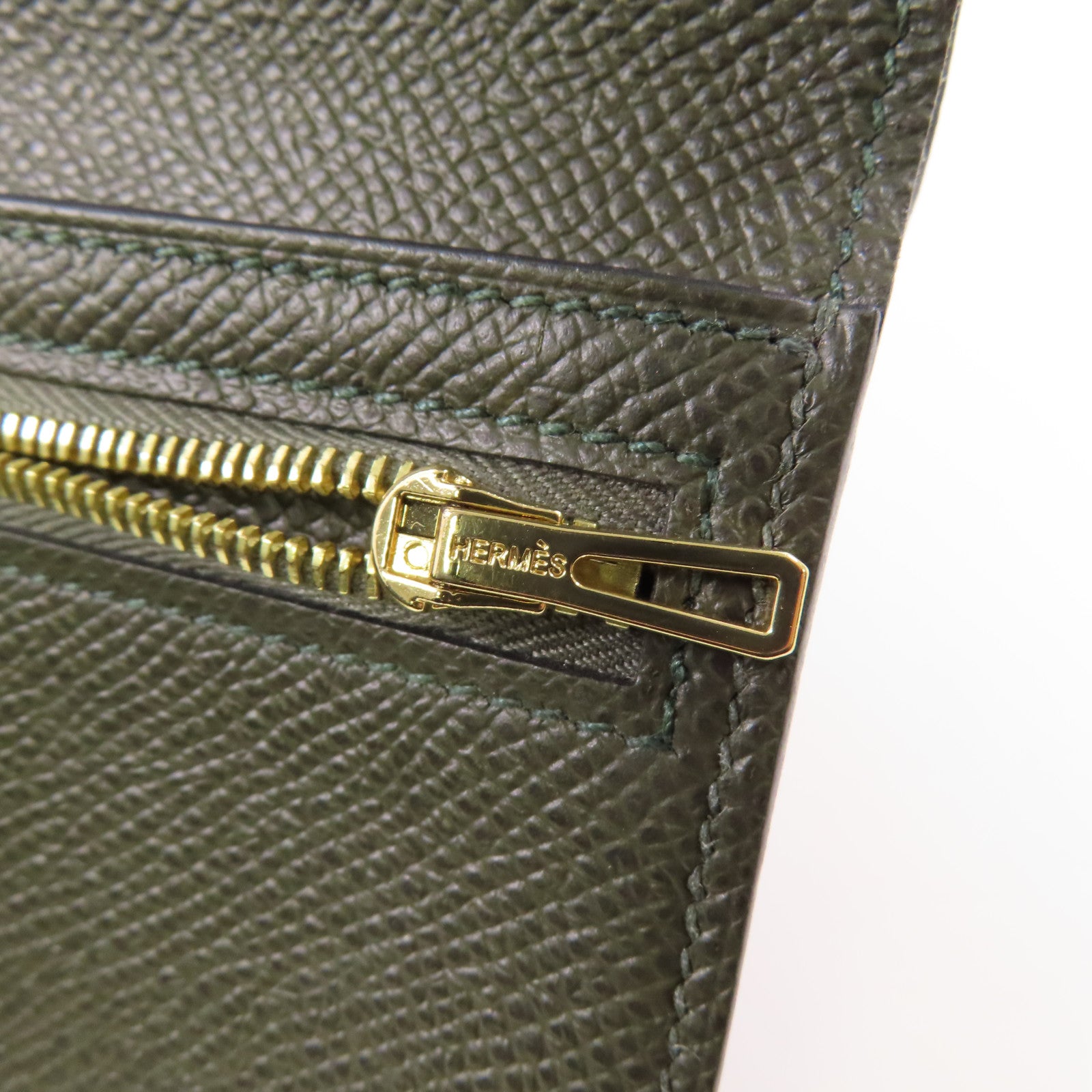 HERMES GHW Bearn Compact Round Wallet Epsom Leather G8 Vert Maquis