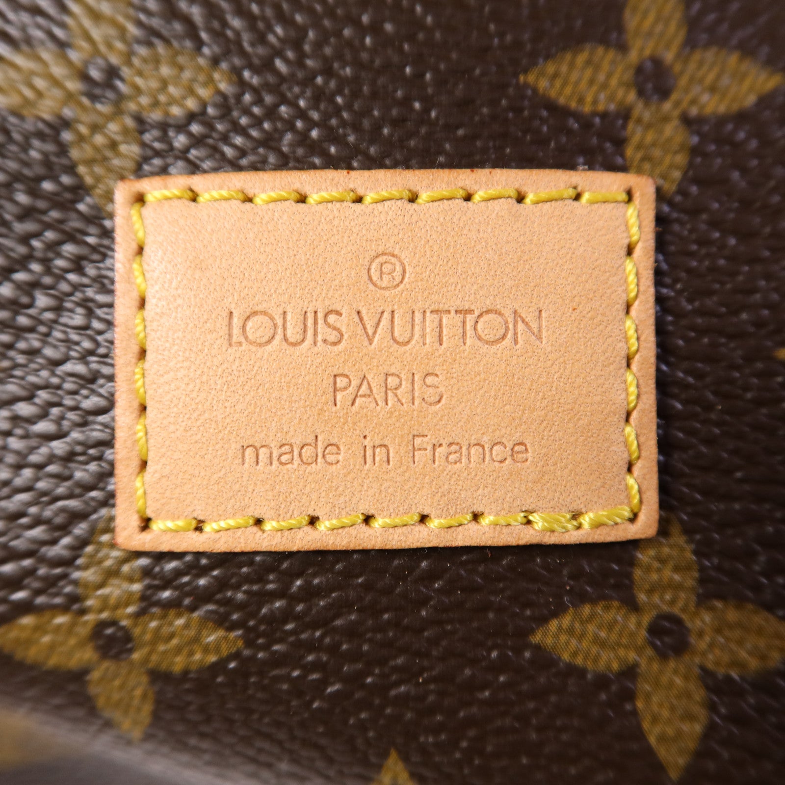 LOUIS VUITTON Monogram Saumur 30金扣肩背袋棕色