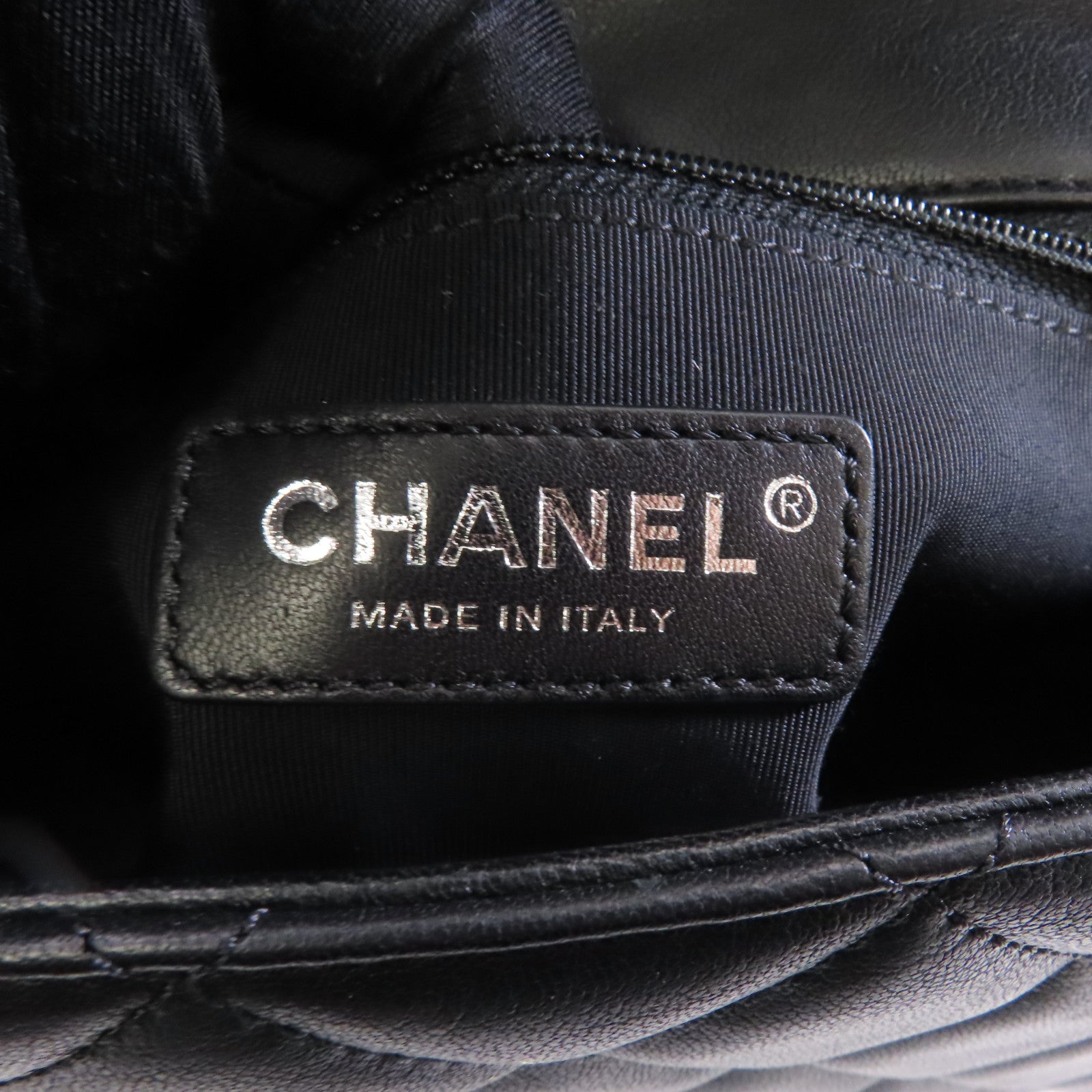 CHANEL 菱格羊皮皮革Classic Flap銀扣手挽肩背兩用袋黑色/多色