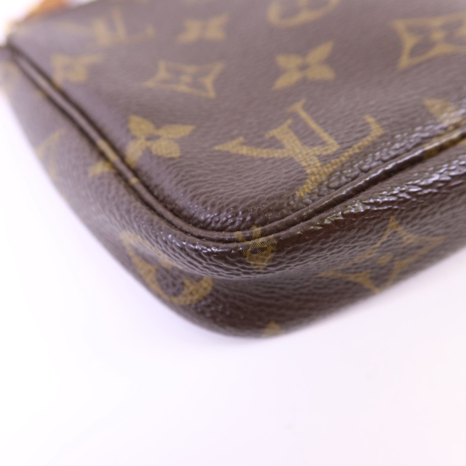 LOUIS VUITTON Monogram Pochette Accessoires金扣手挽袋棕色