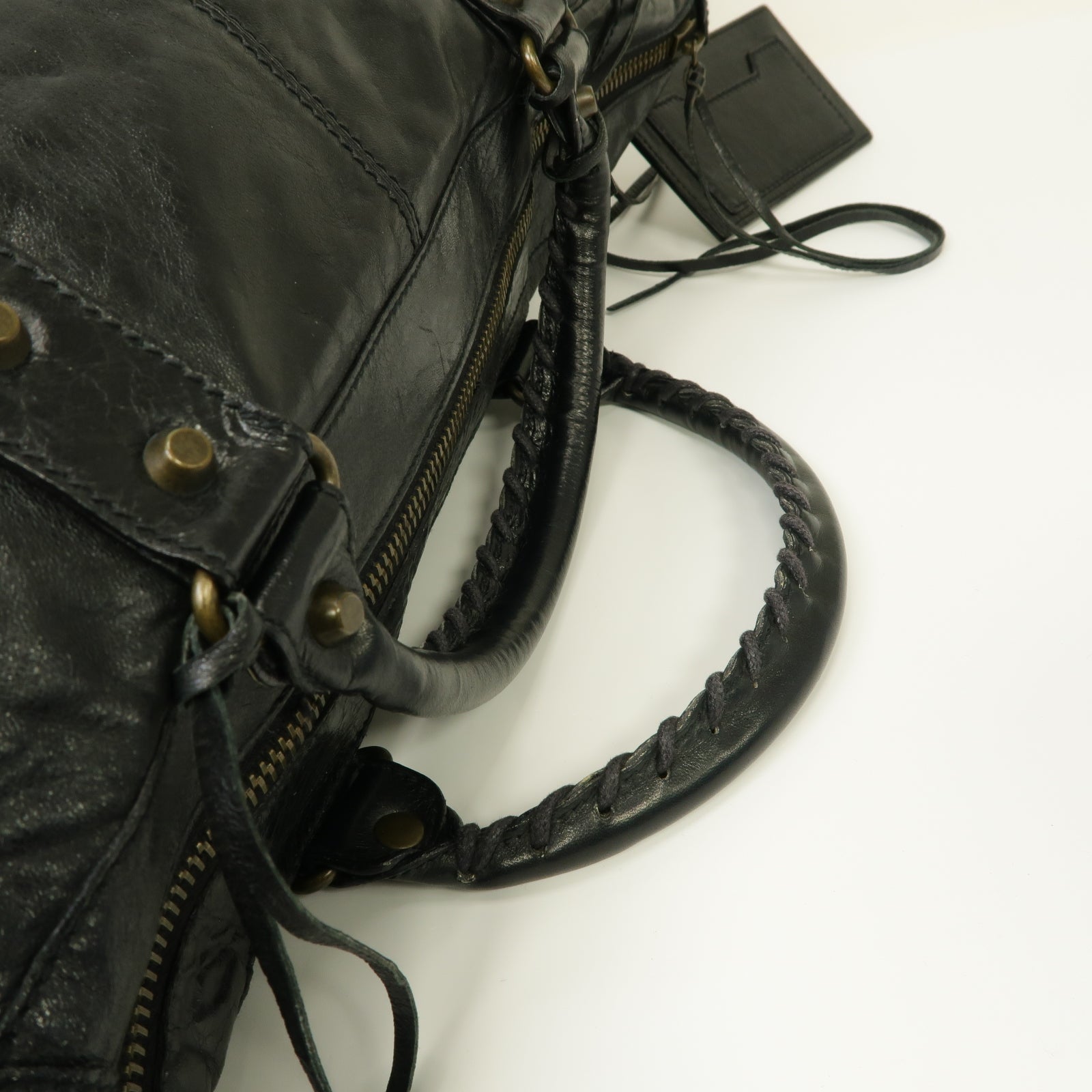 BALENCIAGA 牛皮皮革Weekender金扣肩背袋黒色