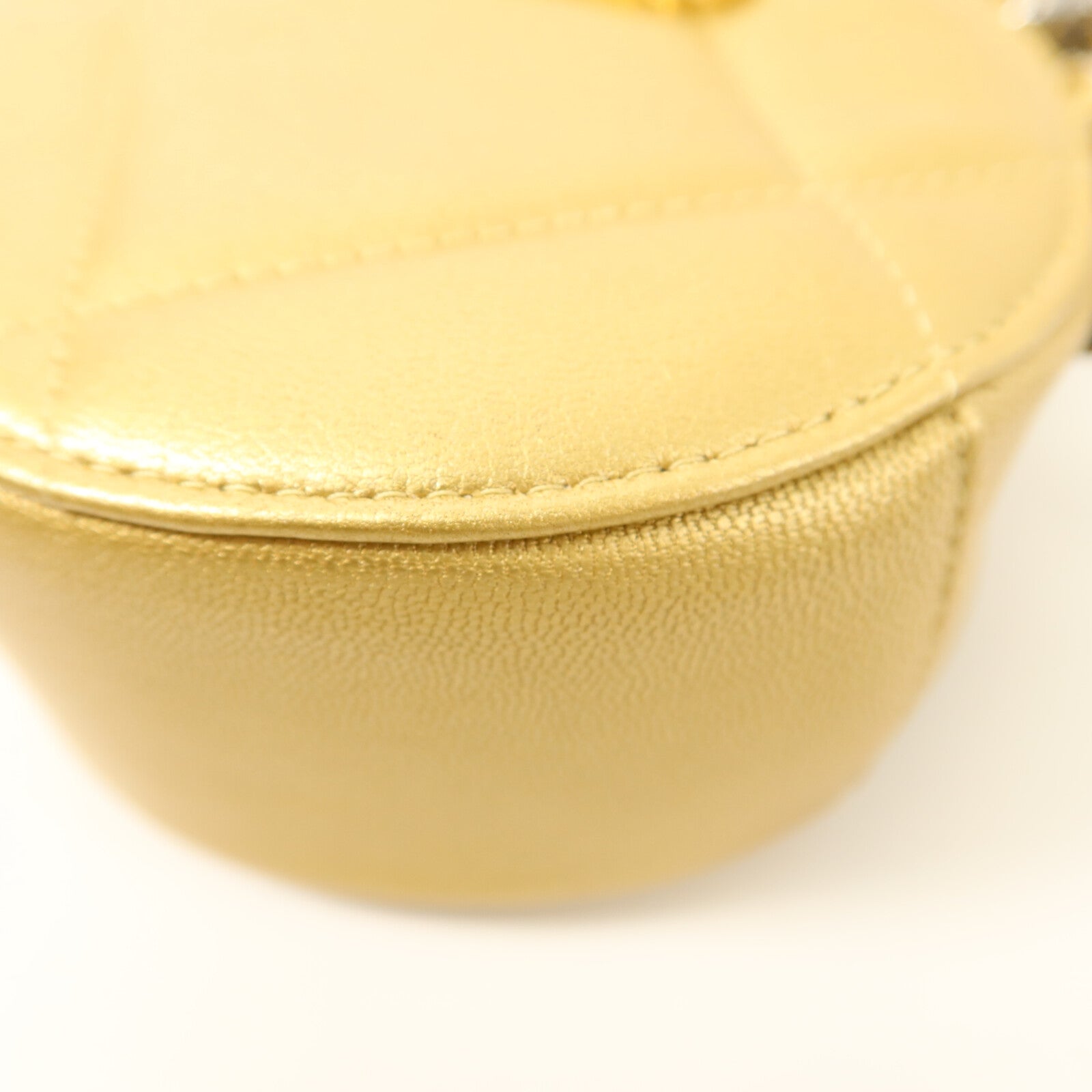 CHANEL 羊皮皮革C19 Round Clutch鏈帶手挽肩背兩用袋