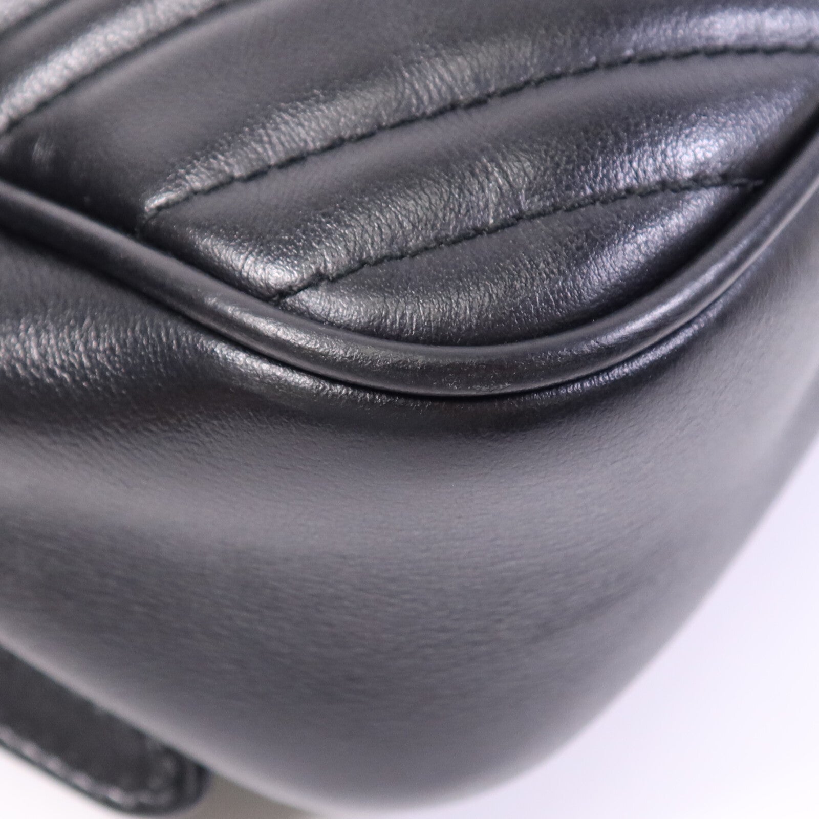 GUCCI 牛皮皮革GG Marmont Small金扣鏈帶肩背袋