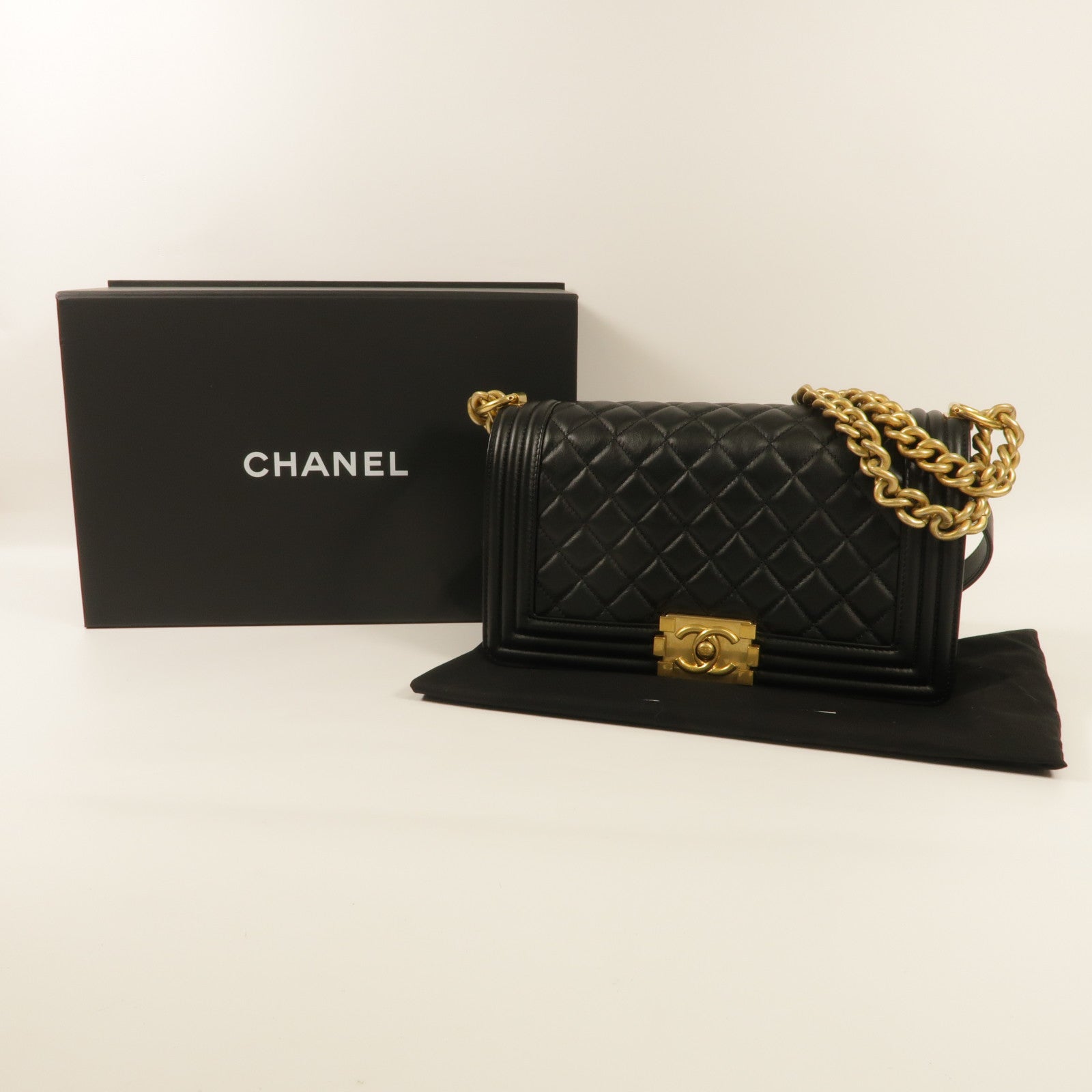CHANEL 羊皮皮革Boy Chanel 25肩背袋