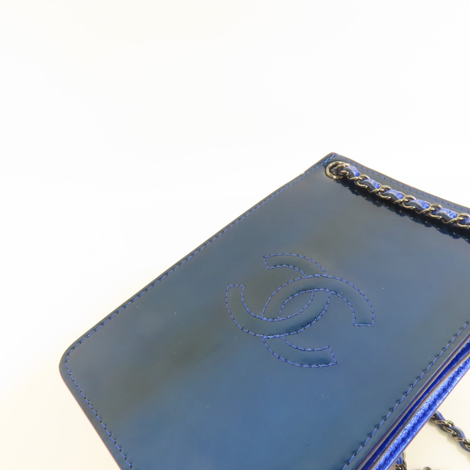 CHANEL 漆皮皮革Chain Shoulder銀扣鏈帶肩背袋