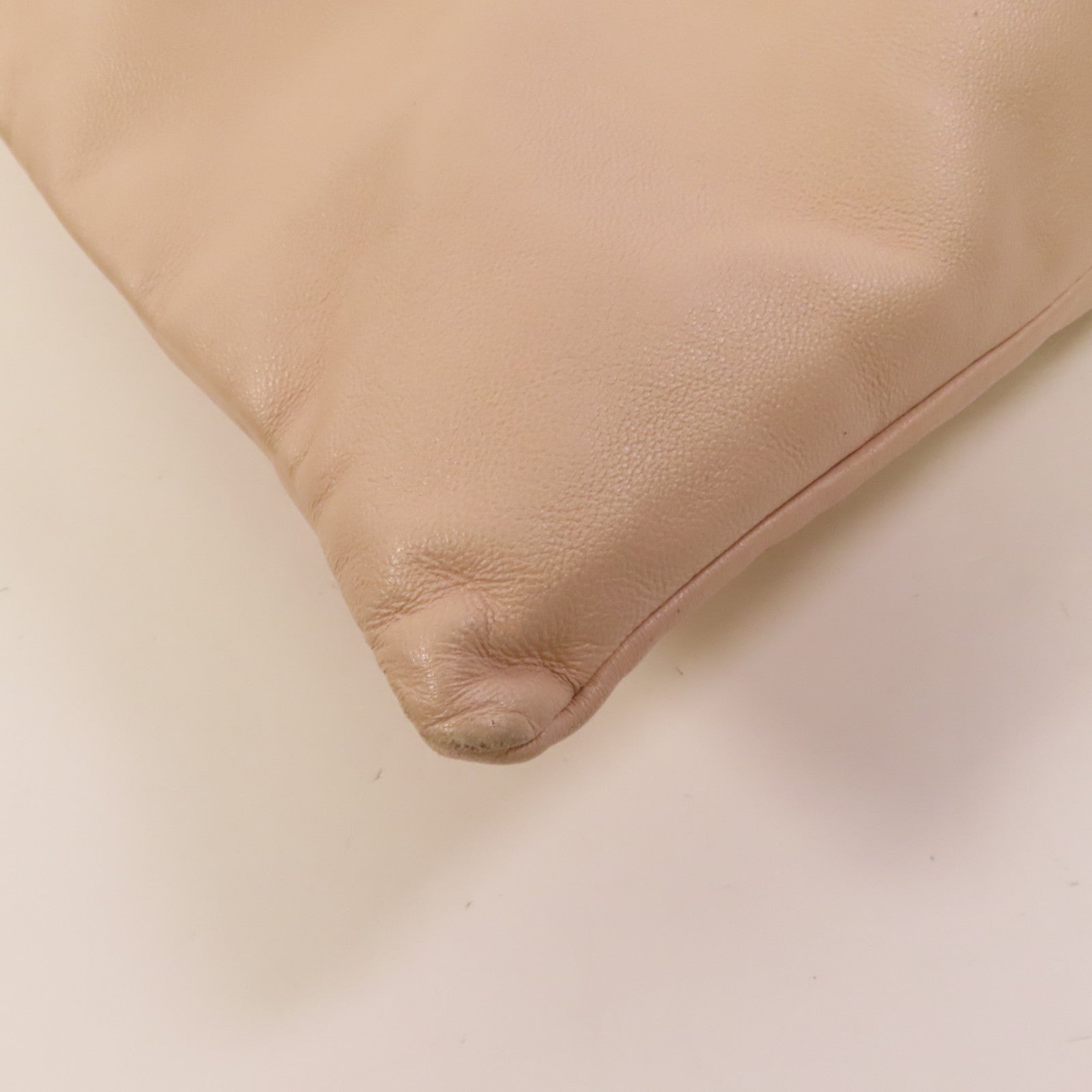 FENDI 羊皮皮革Shoulder Bag金扣肩背袋
