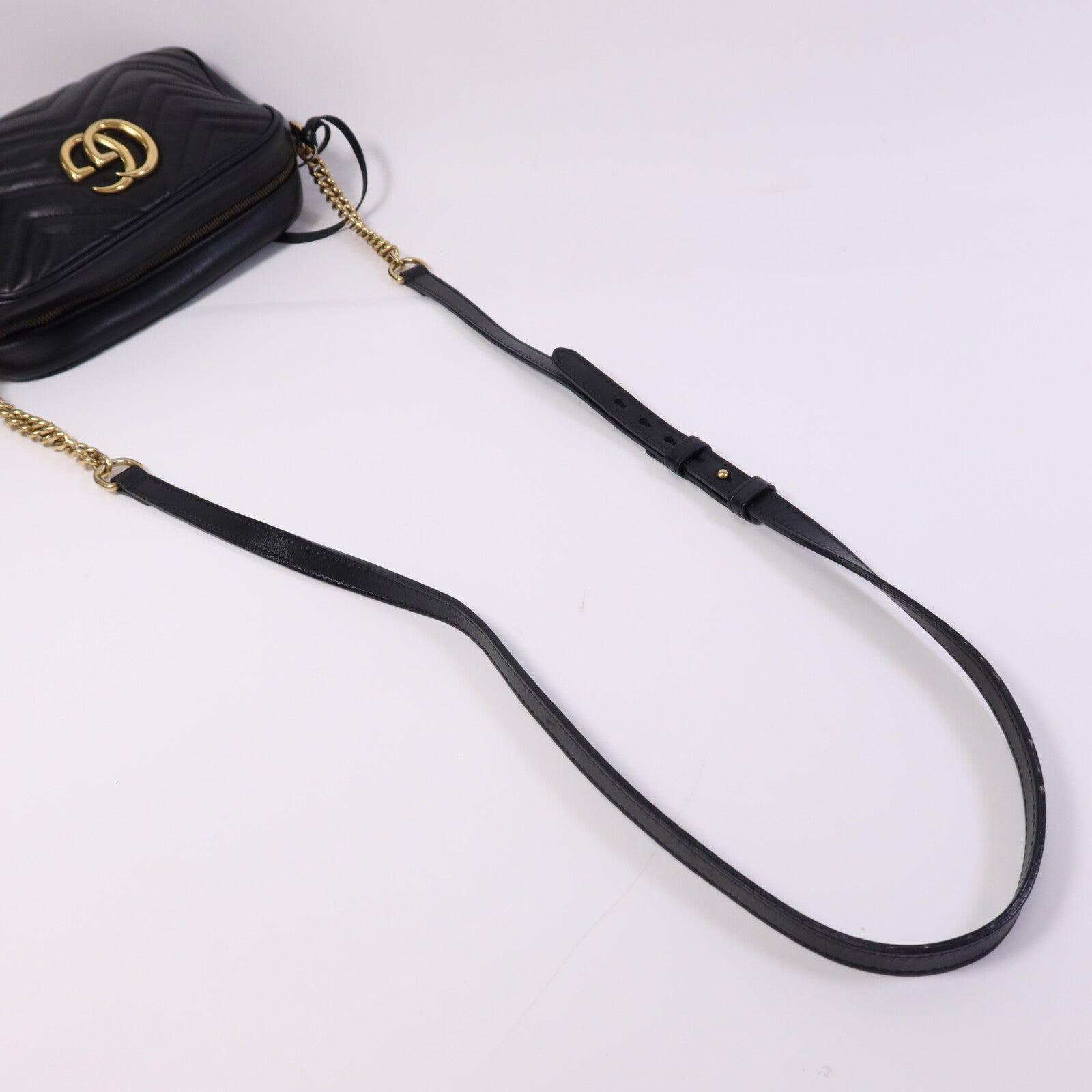 GUCCI 牛皮皮革GG Marmont Small金扣鏈帶肩背袋