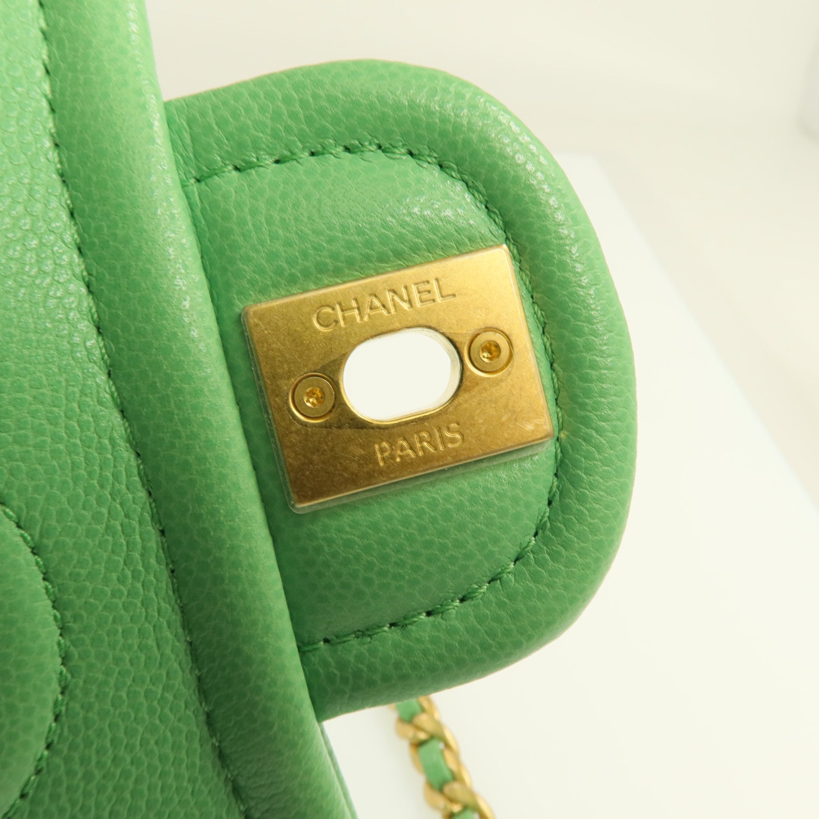 CHANEL 牛皮皮革Chain Shoulder金扣肩背包