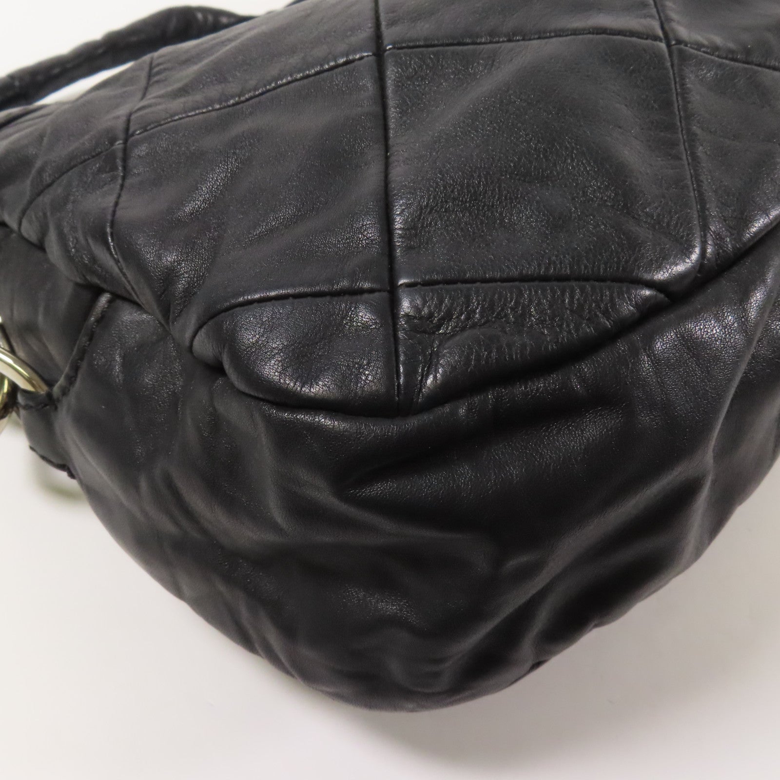 CHANEL 牛皮皮革Shoulder Bag銀扣肩背袋