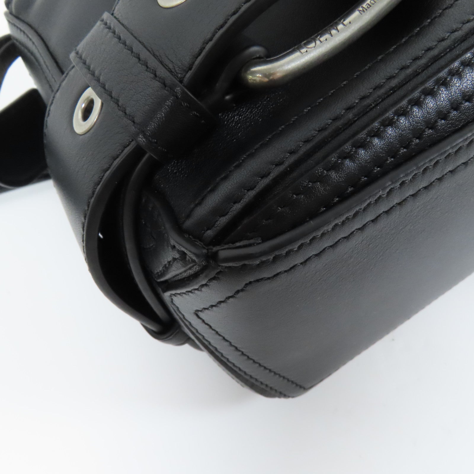 LOEWE 牛皮皮革Puzzle Biker Small銀扣手挽袋